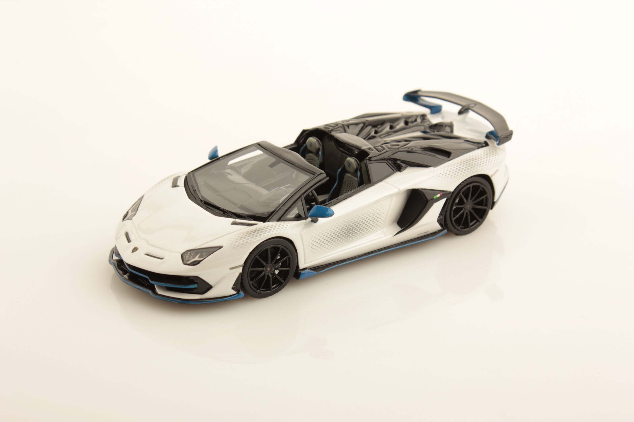 Lamborghini Aventador Svj Roadster Xago Edition Wallpapers