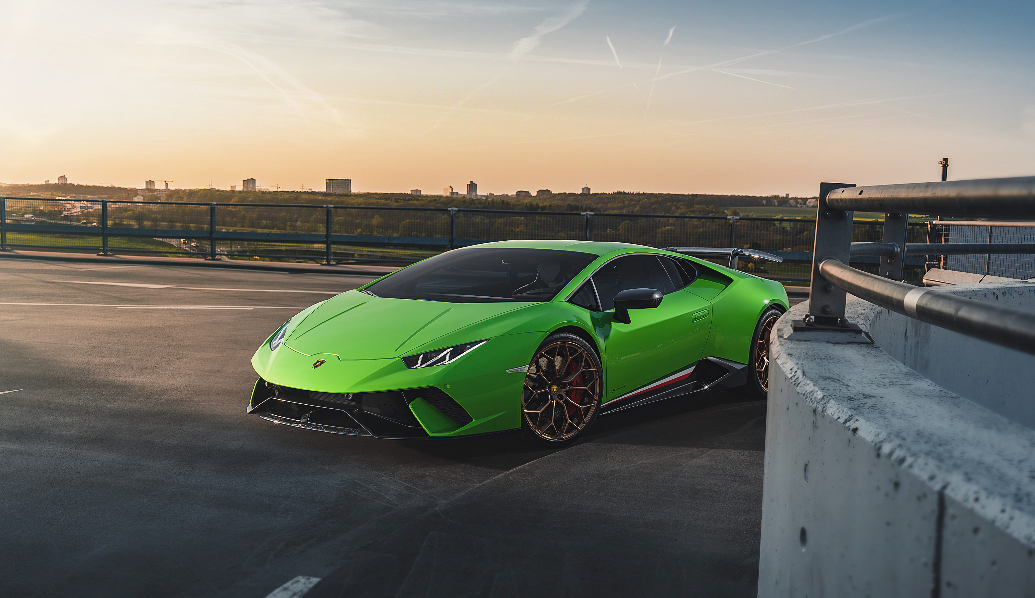 Lamborghini Huracan Performante Wallpapers