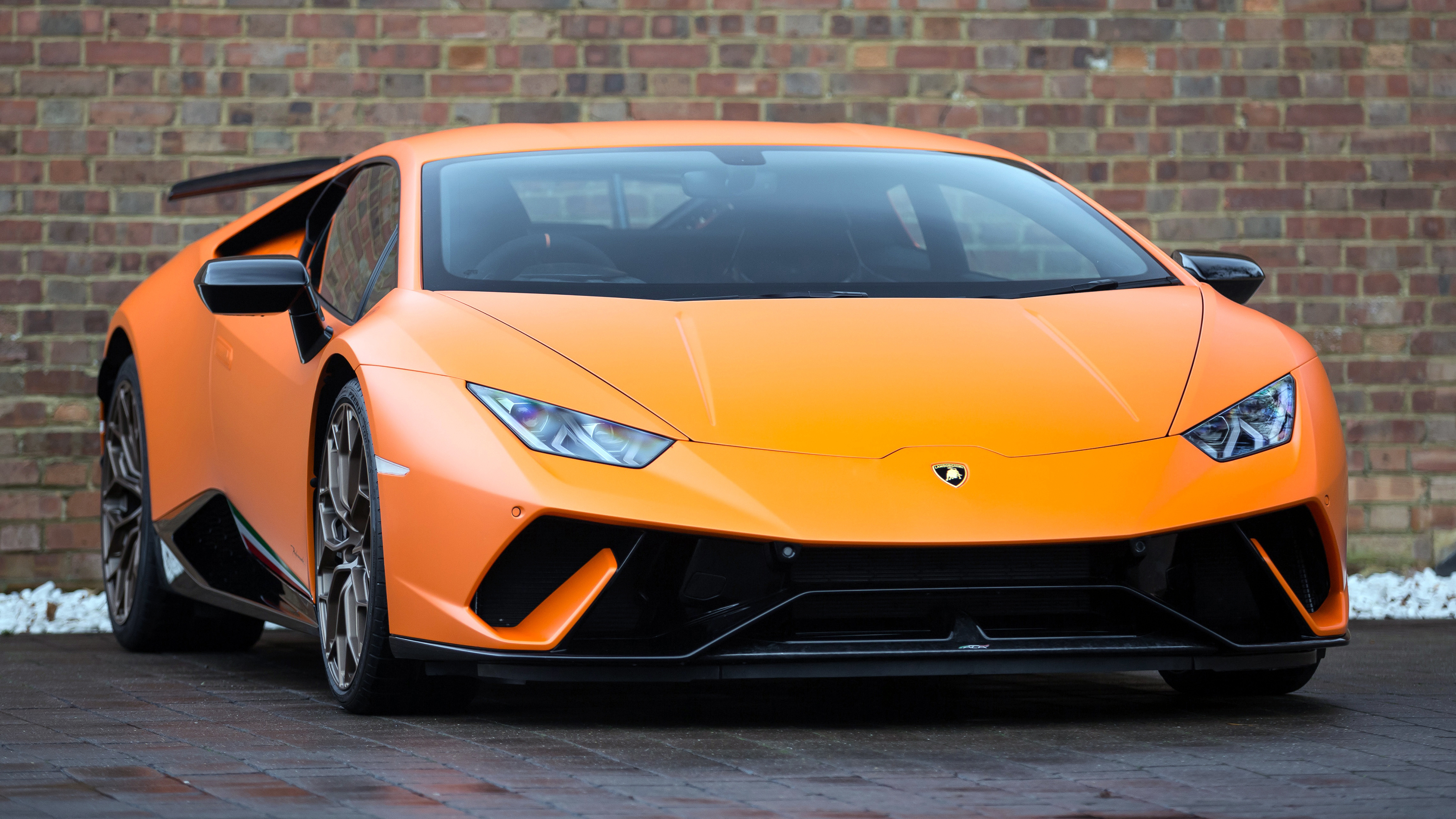 Lamborghini Huracan Performante Wallpapers