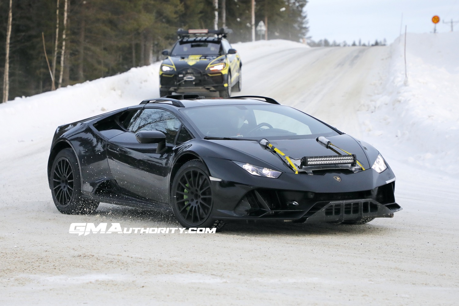 Lamborghini Huracan Sterrato Wallpapers