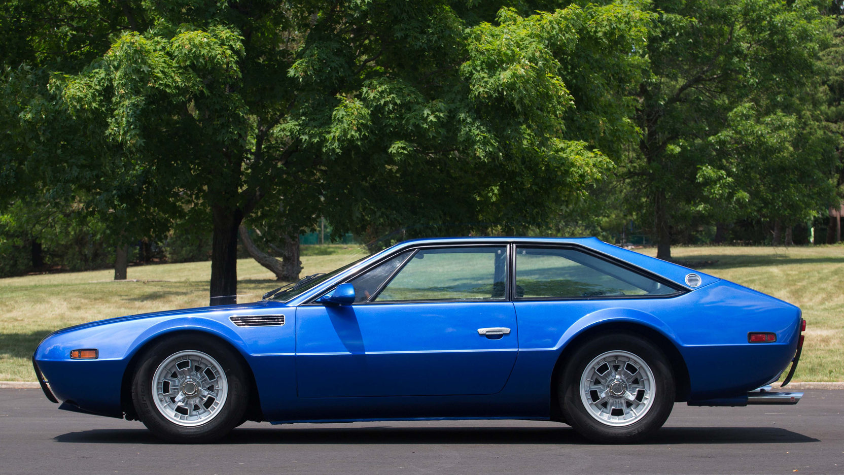 Lamborghini Jarama Wallpapers