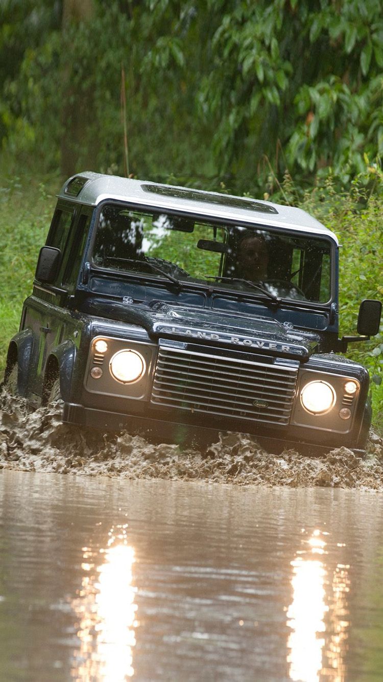 Land Rover Defender Wallpapers