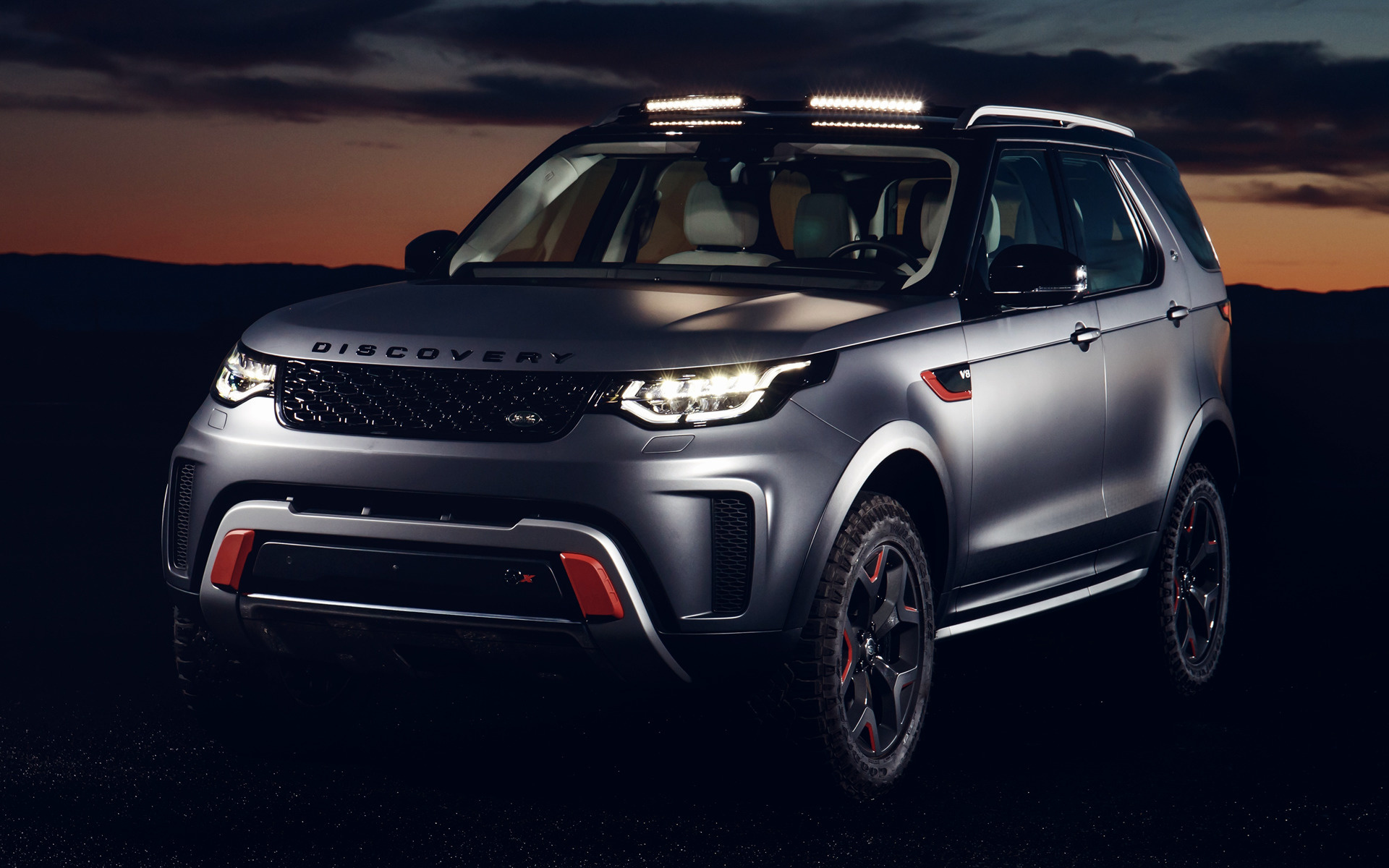 Land Rover Discovery Svx 2018 Wallpapers