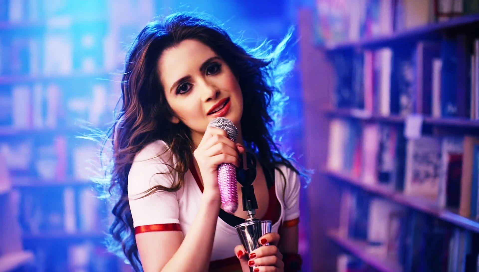 Laura Marano 4K 2020 Wallpapers