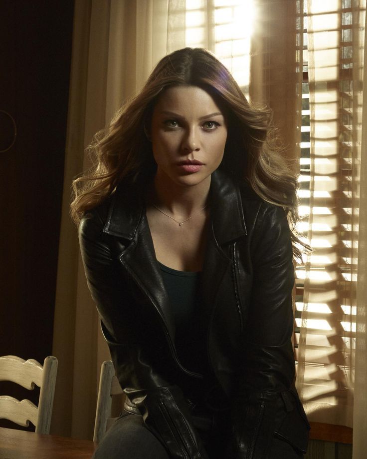 Lauren German Lucifer Actress Wallpapers