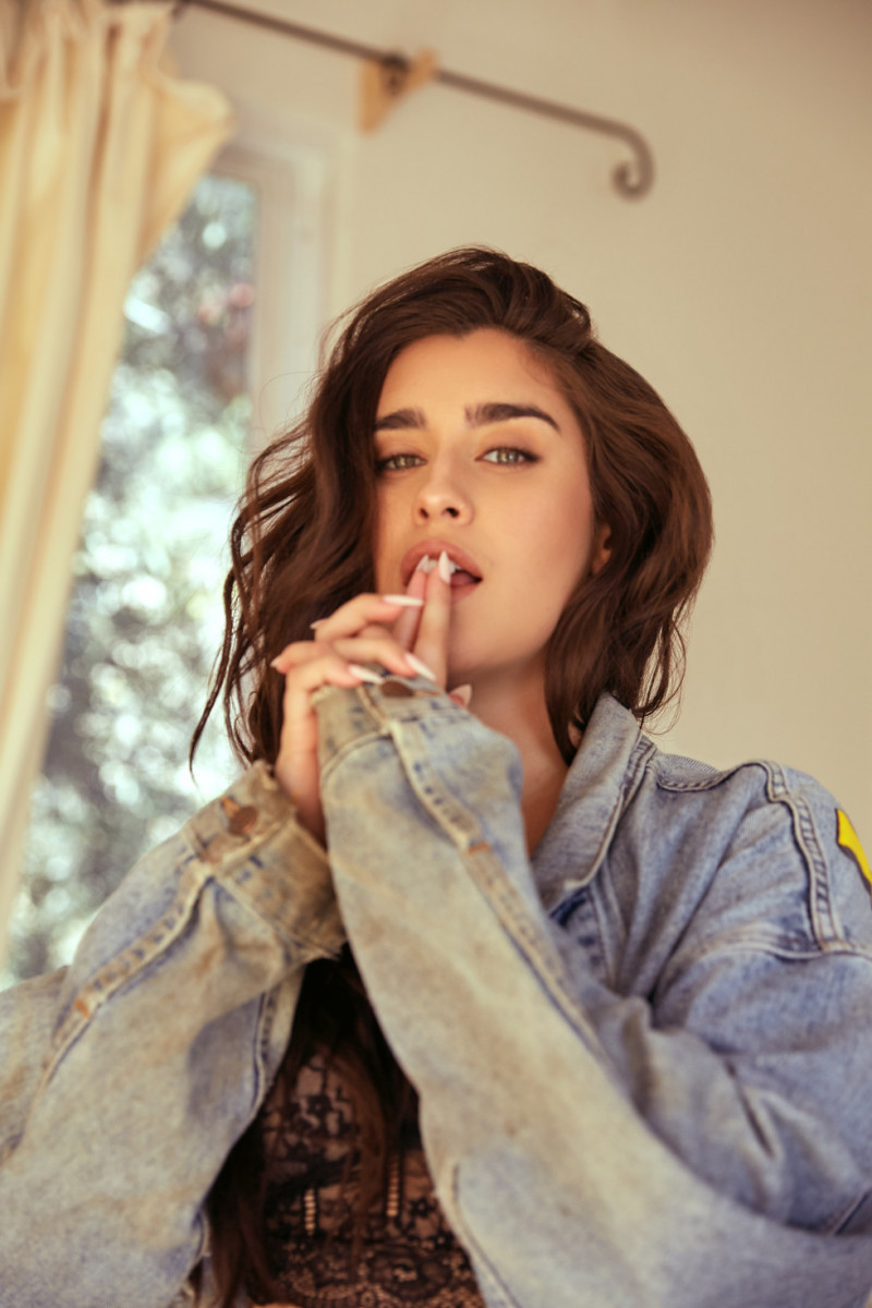 Lauren Jauregui 2018 Wallpapers