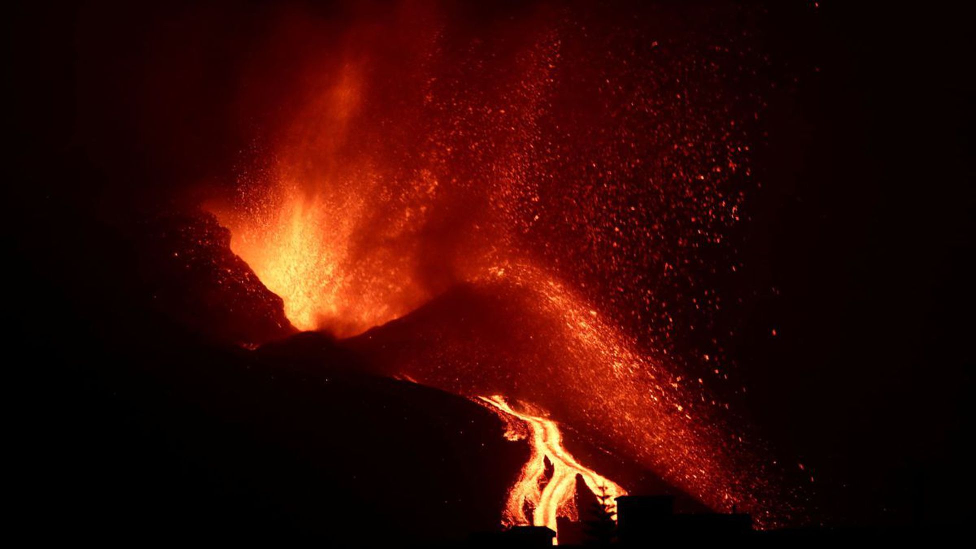 Lava Volcano Creak Wallpapers