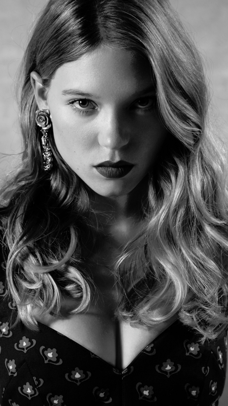 Lea Seydoux Monochrome Wallpapers