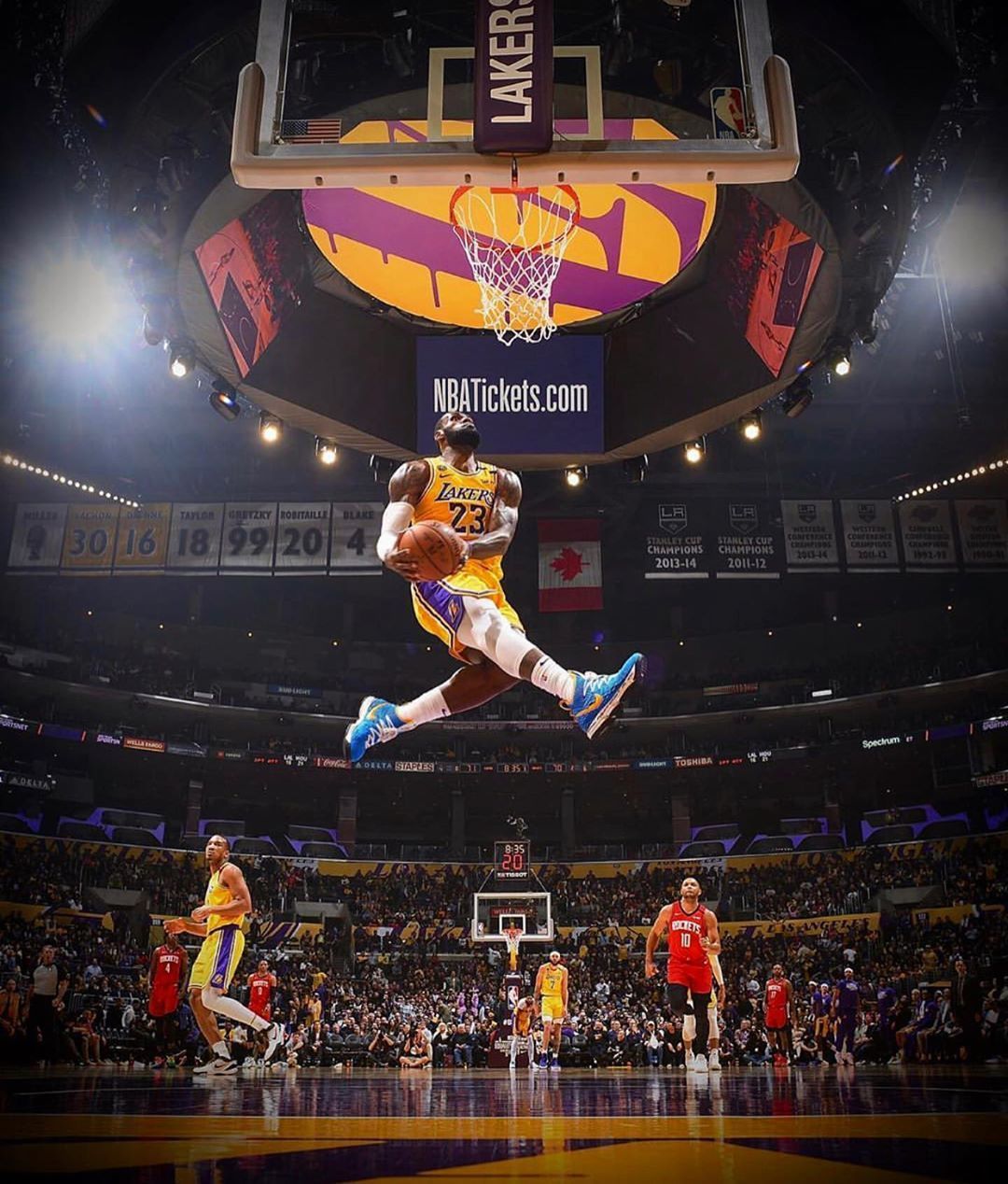 Lebron Dunking Wallpapers