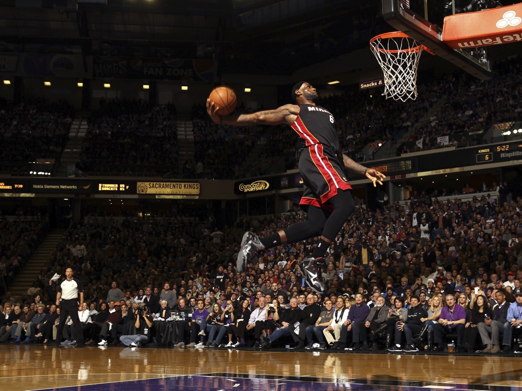 Lebron James Dunking Wallpapers