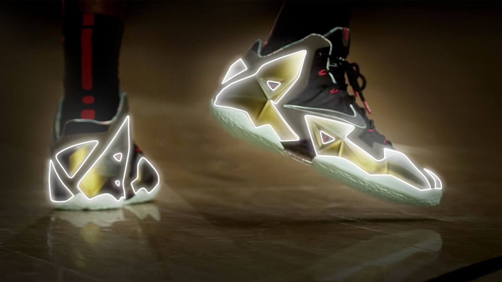 Lebrons Shoes Wallpapers