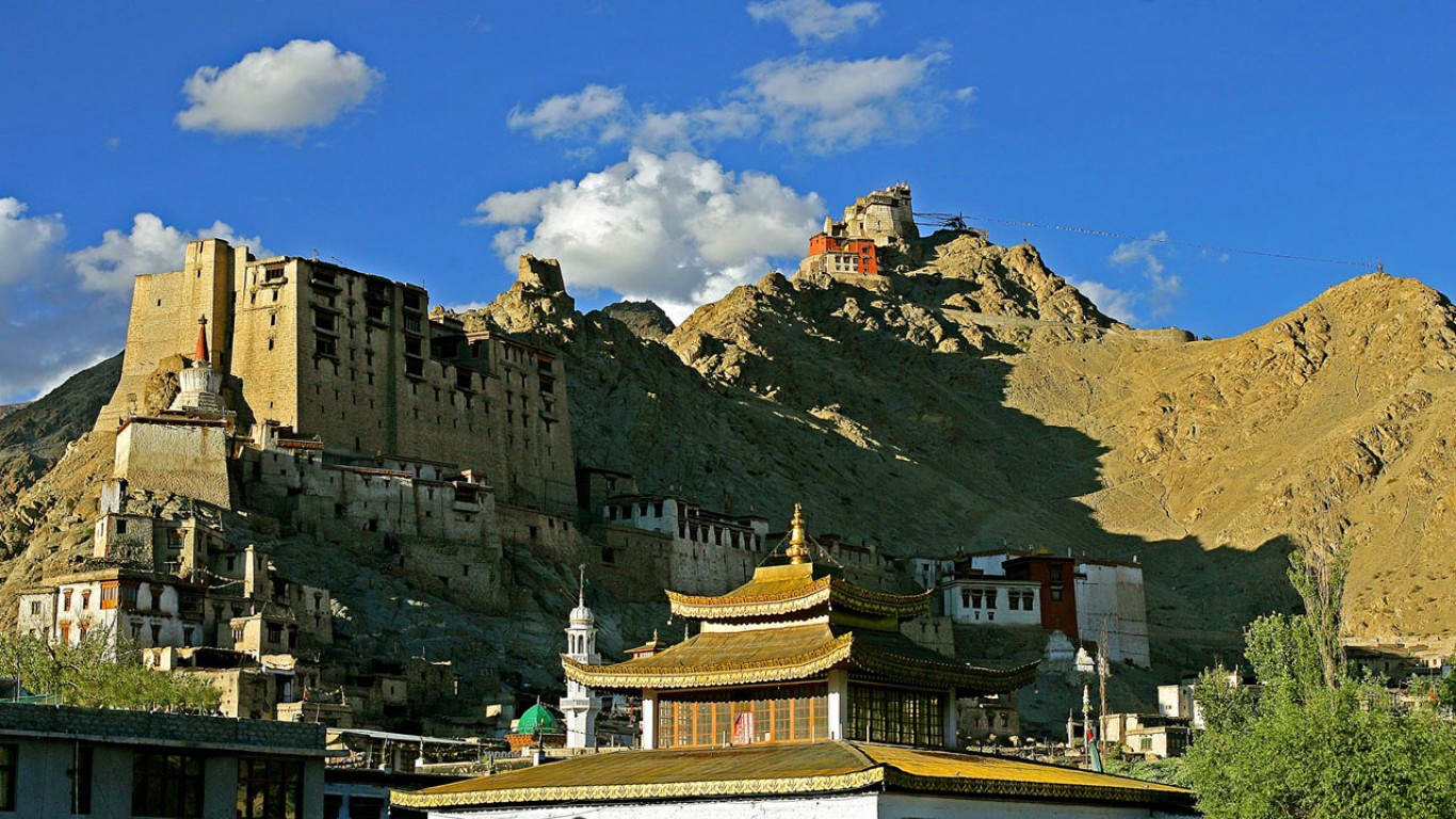 Leh Palace Wallpapers