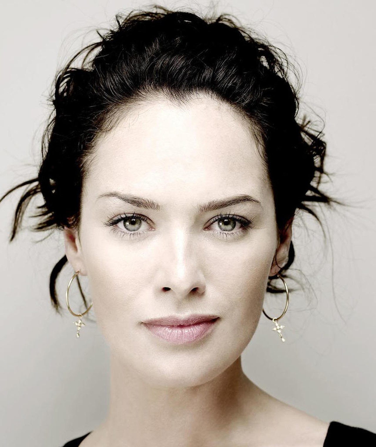 Lena Headey In Twist Movie Wallpapers