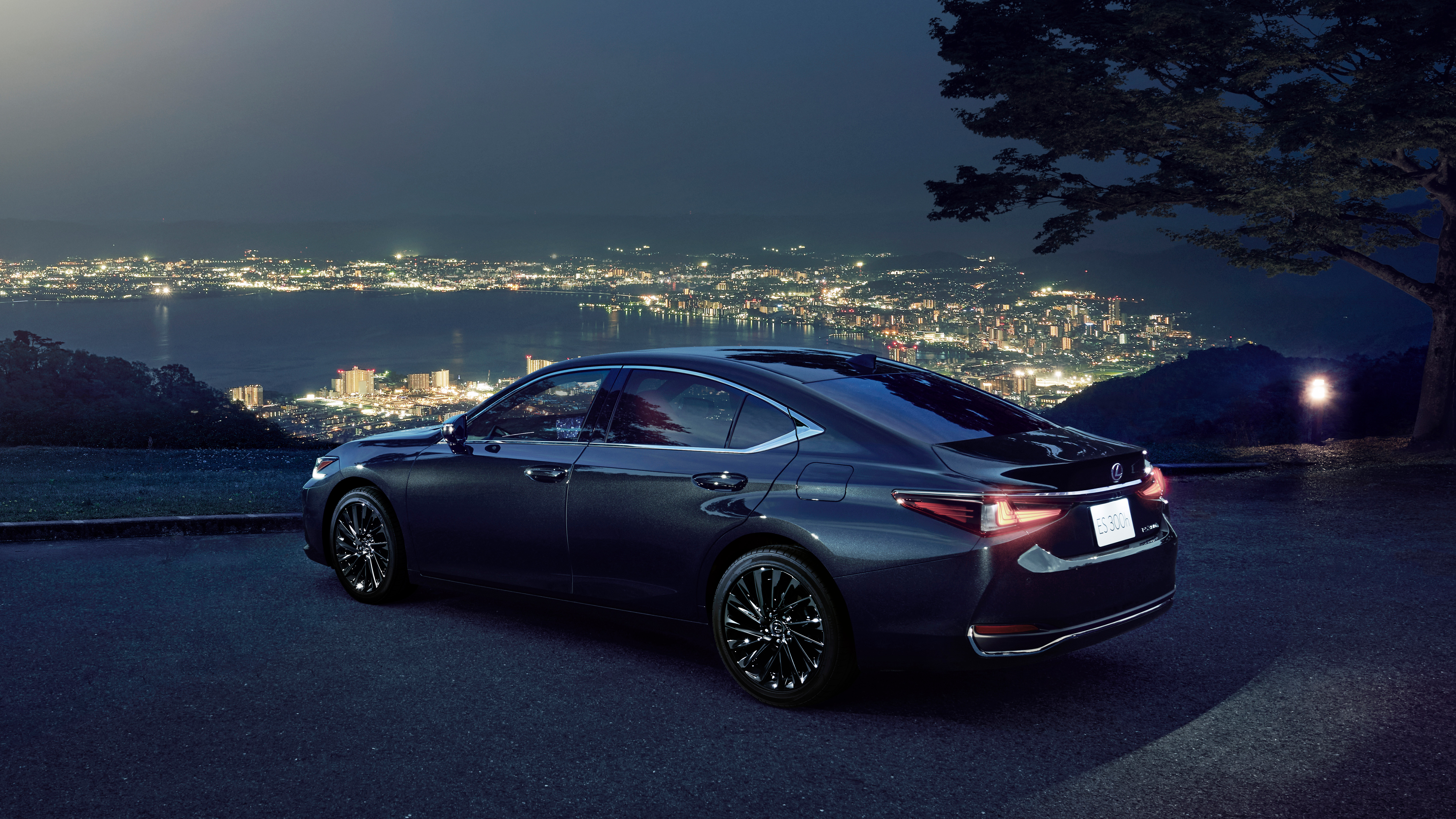 Lexus Es 300H Wallpapers