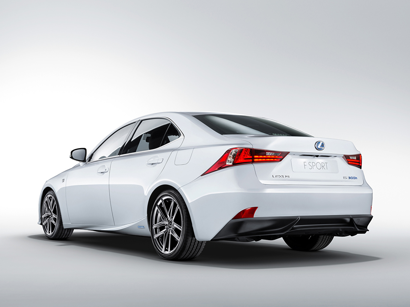 Lexus Es 300H Wallpapers