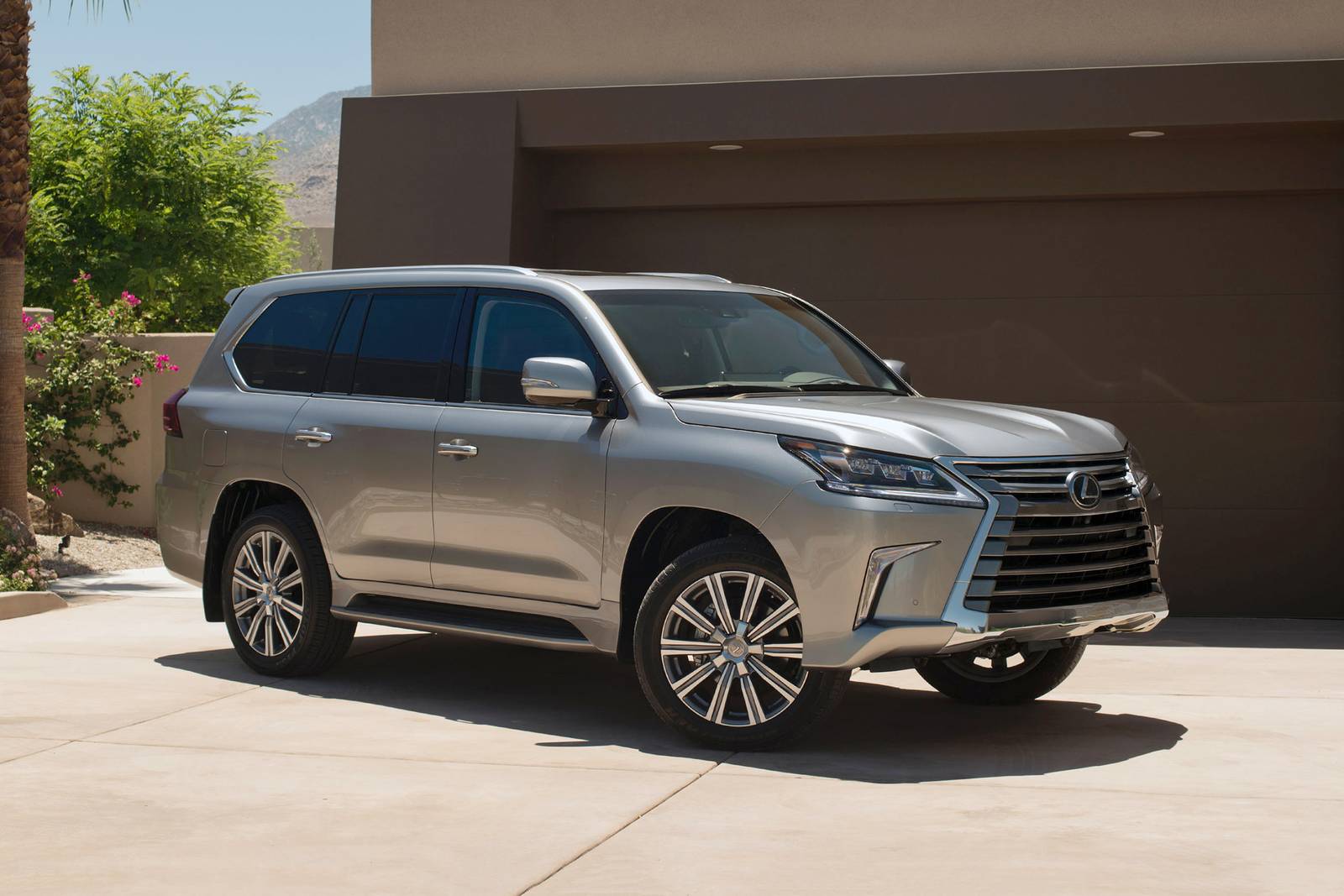 Lexus Lx 570S Wallpapers