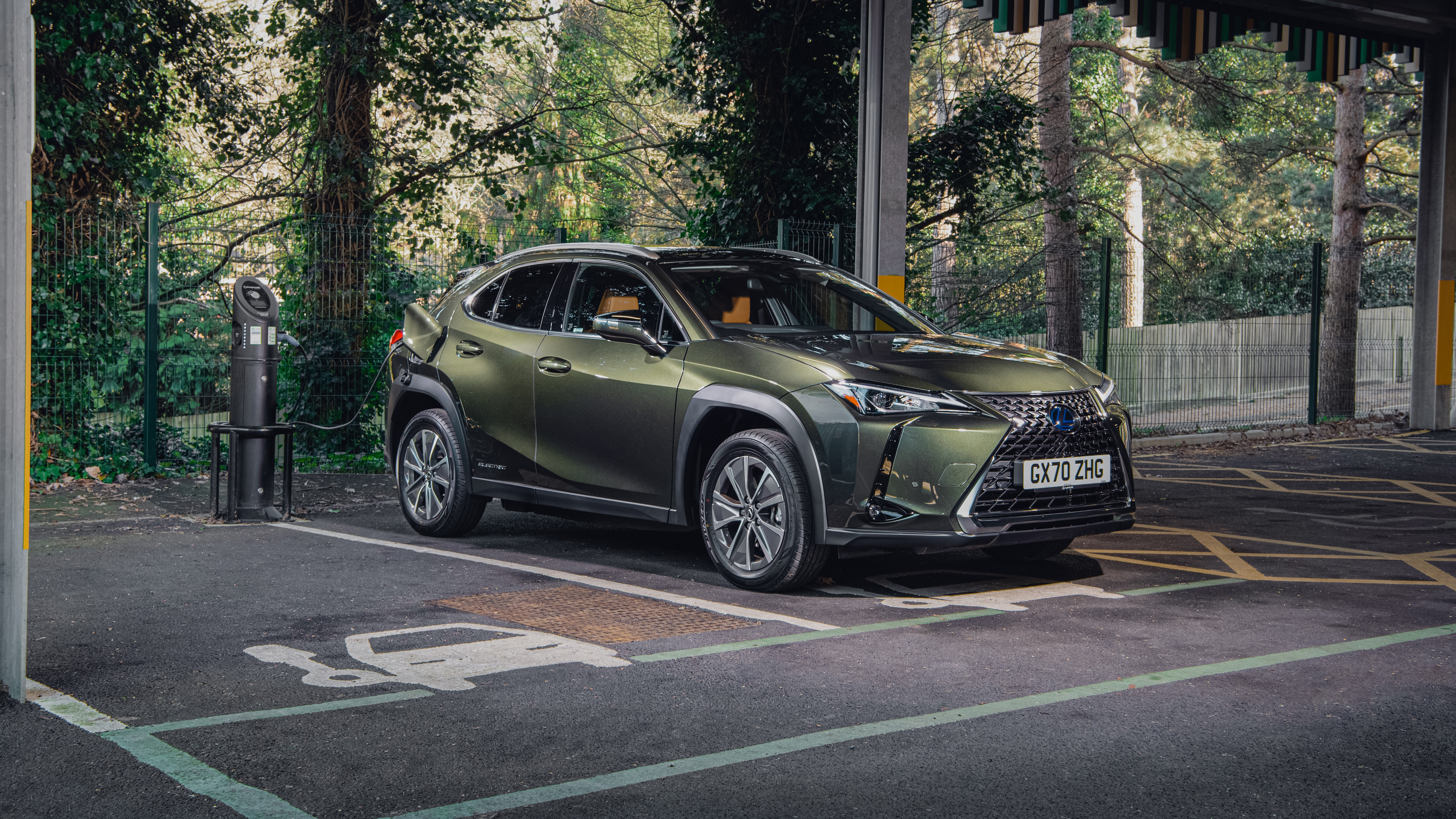 Lexus Ux 300E Wallpapers