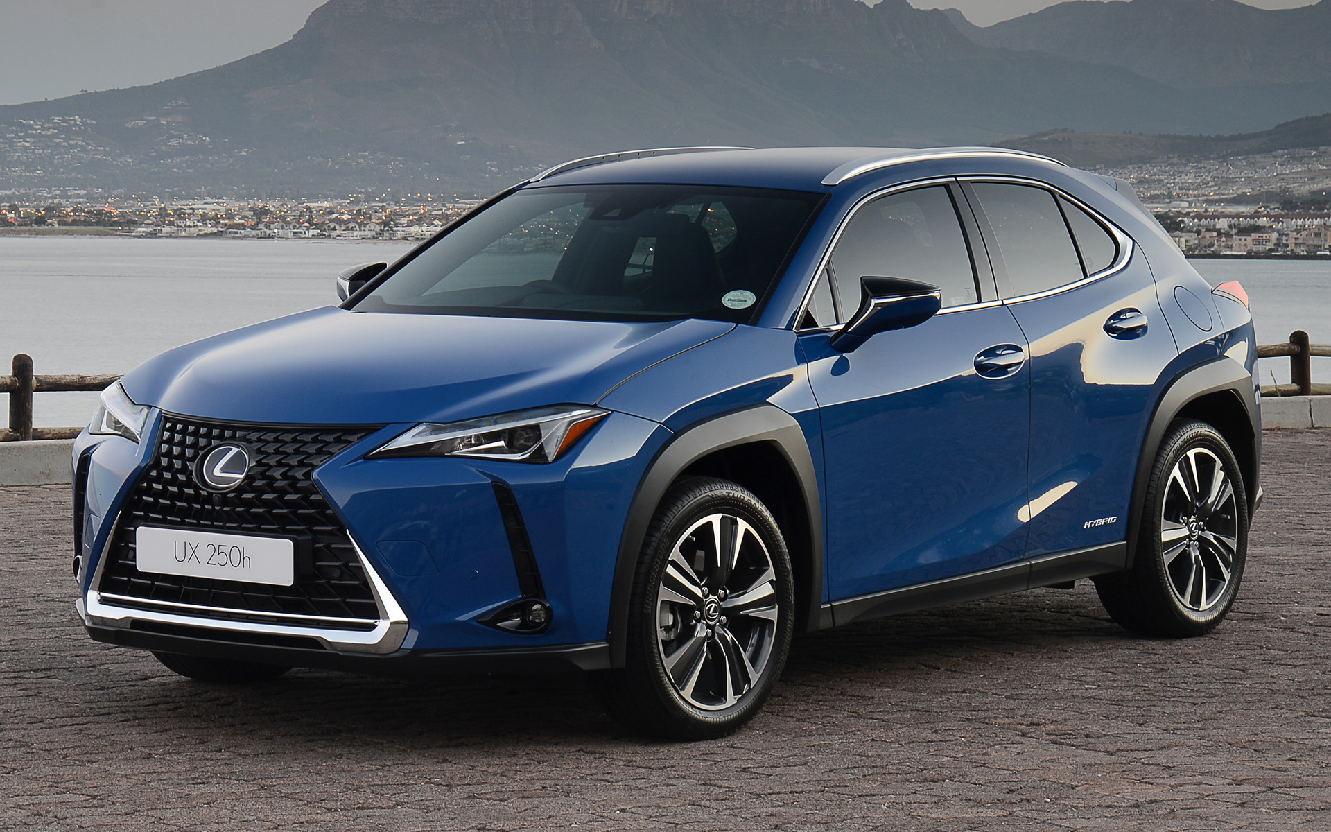 Lexus Ux Wallpapers