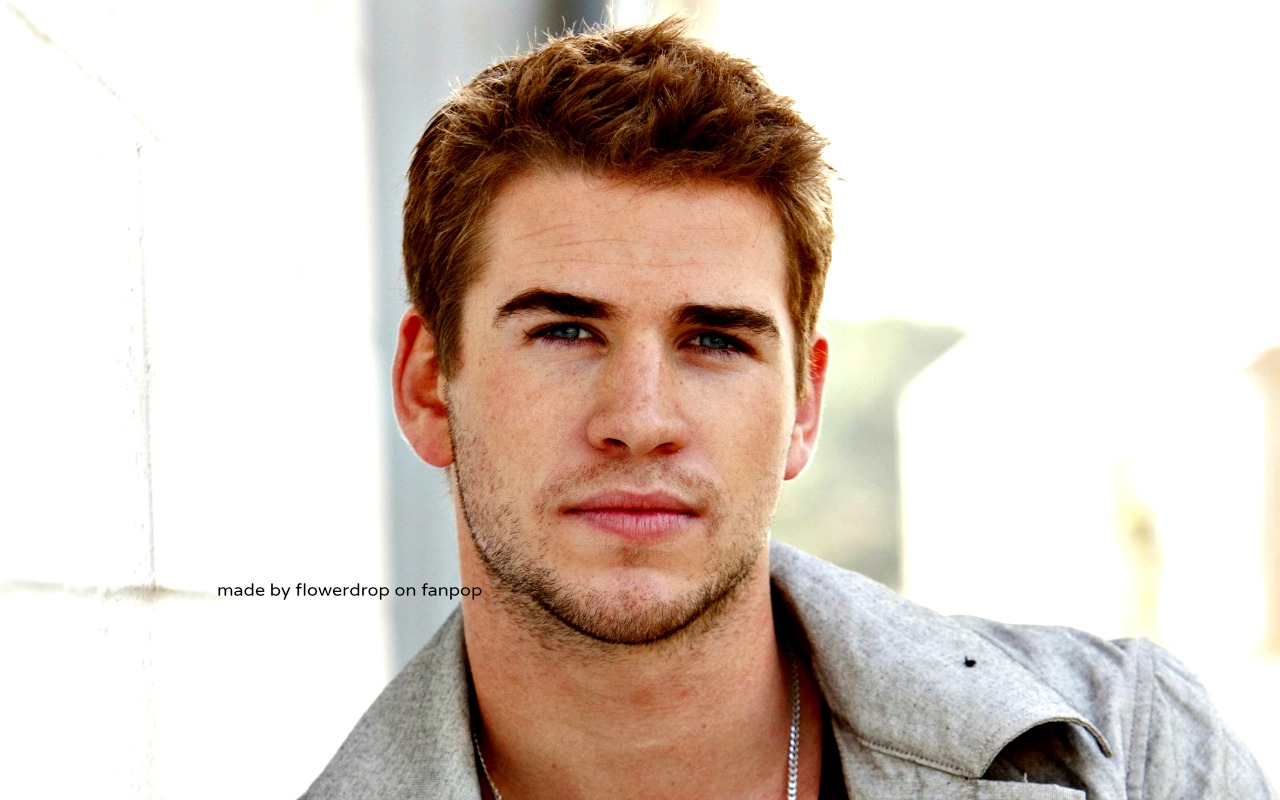 Liam Hemsworth Wallpapers