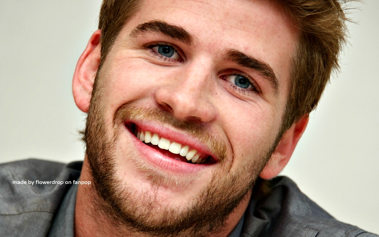 Liam Hemsworth Wallpapers