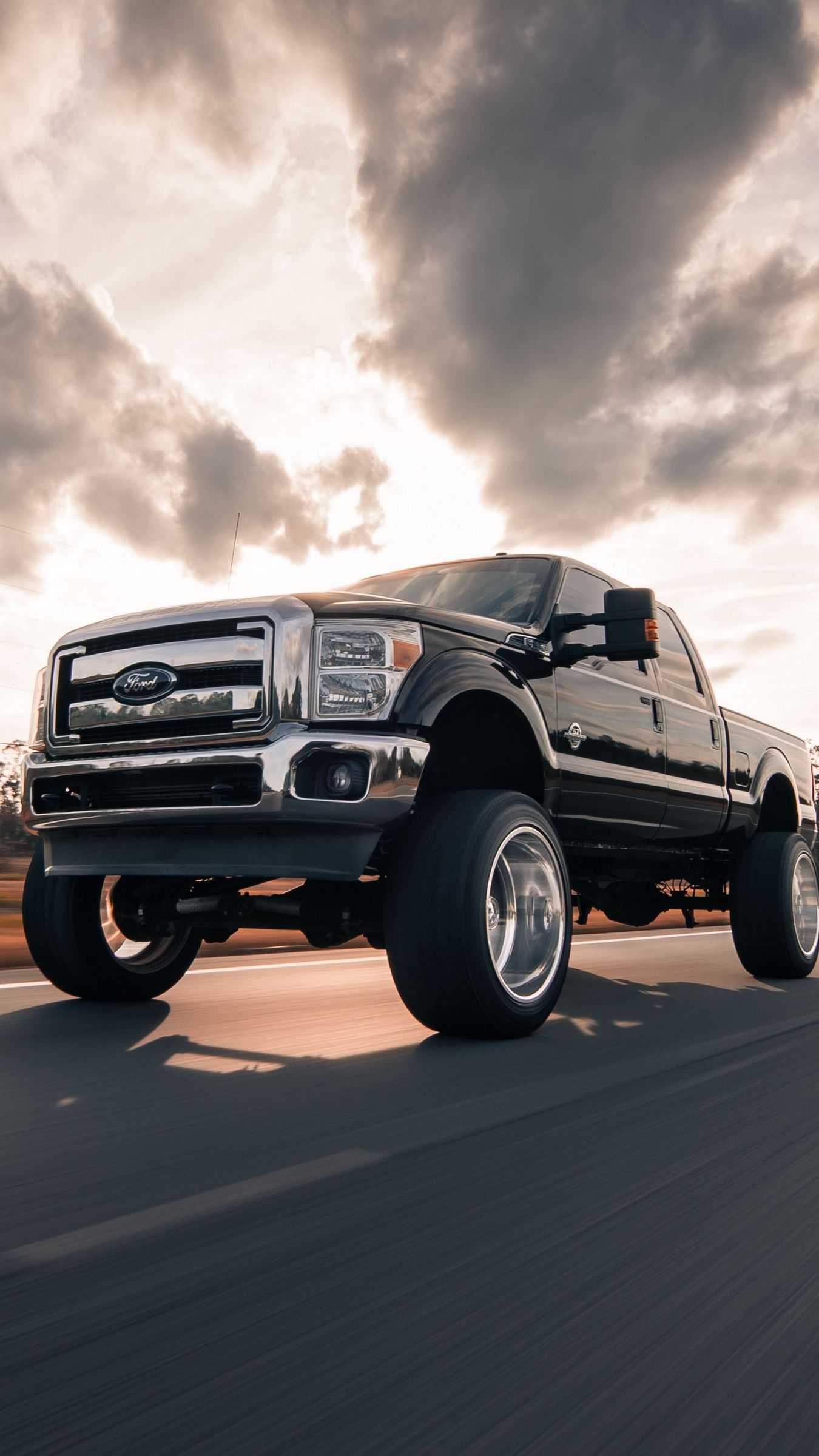 Lifted Truck Wallpapers