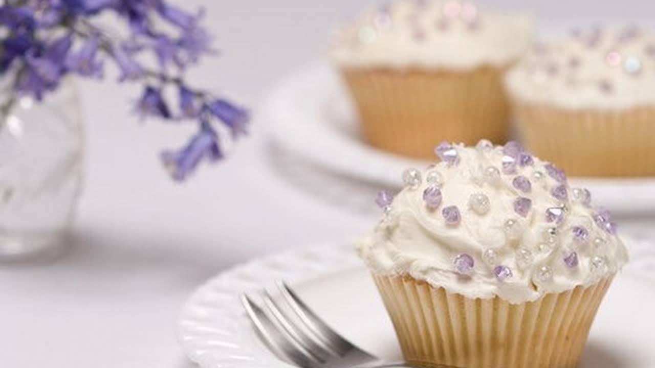 Light Purple Cupcakes Wallpapers
