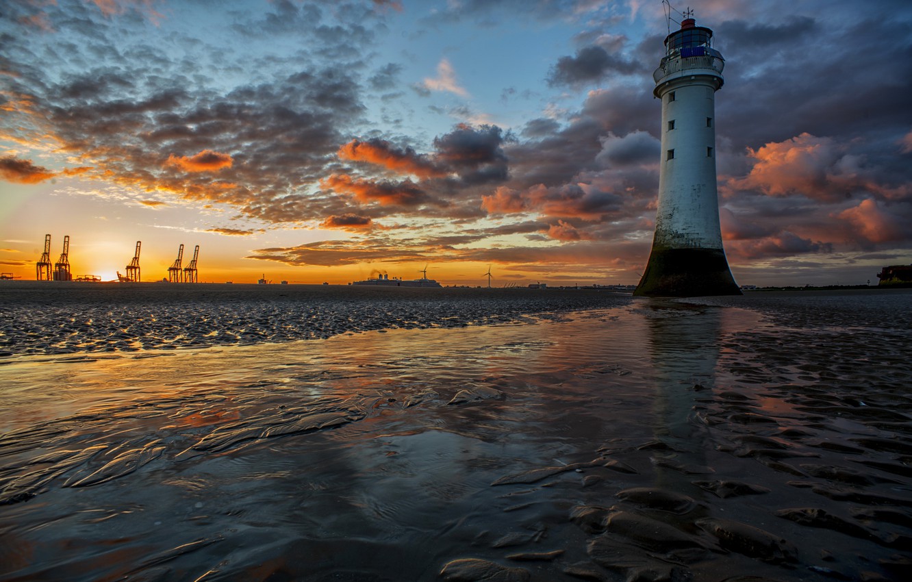 Lighthouse At Sunsrise Wallpapers