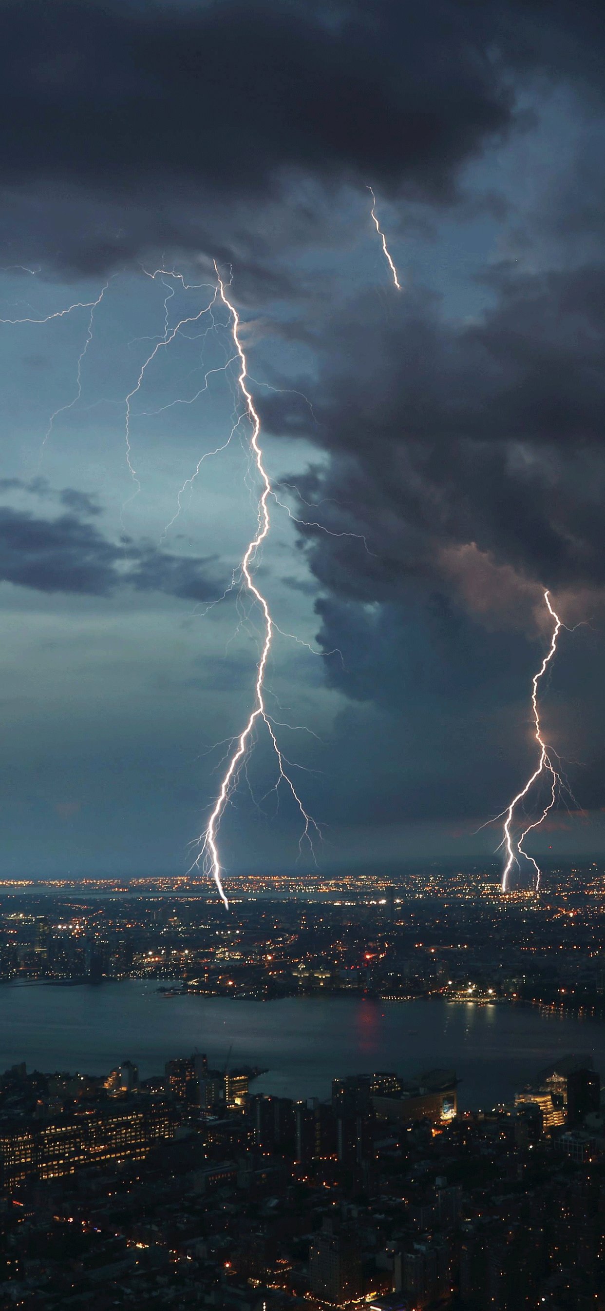 Lightning Iphone Hd Wallpapers