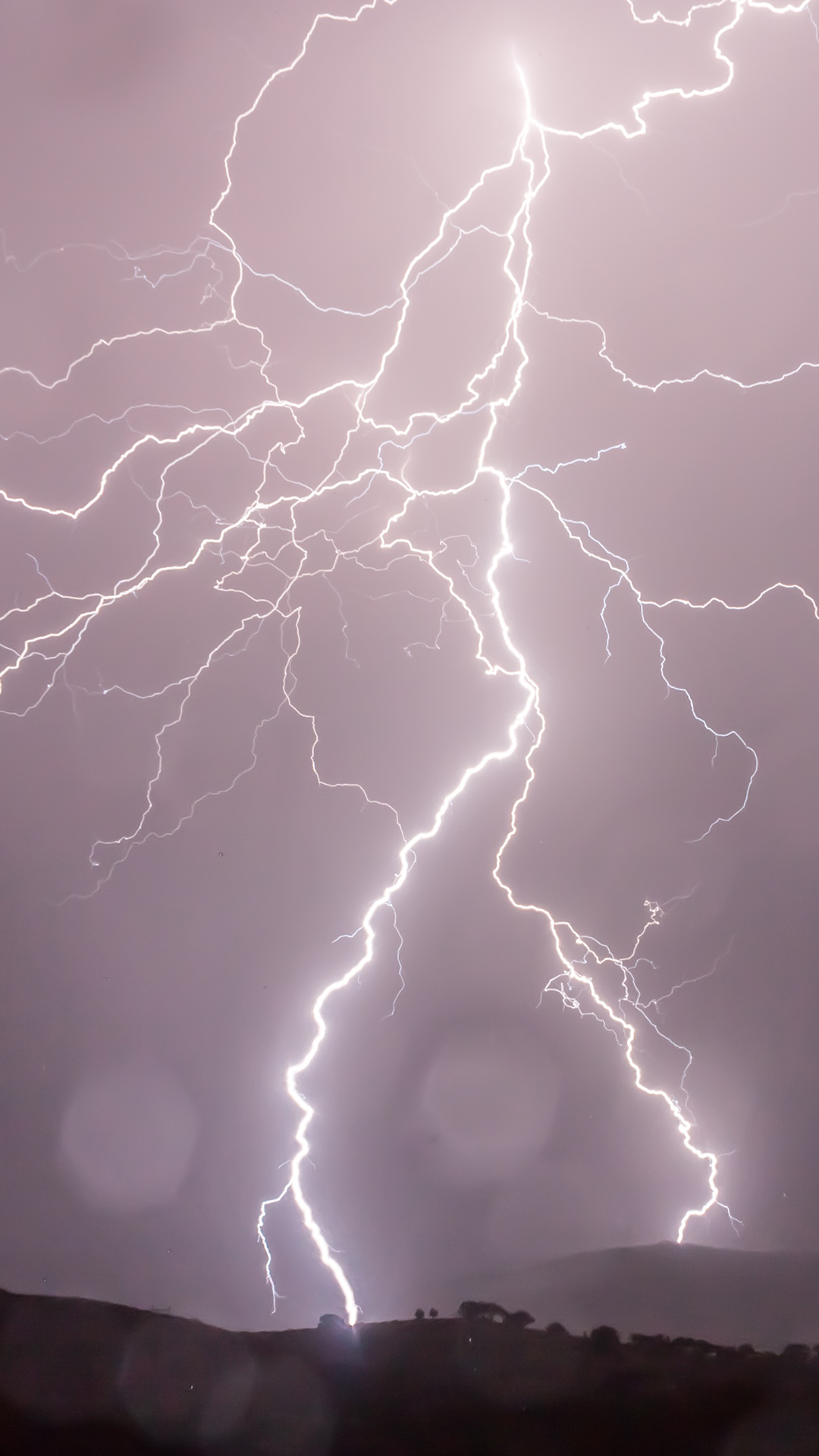 Lightning Iphone Hd Wallpapers