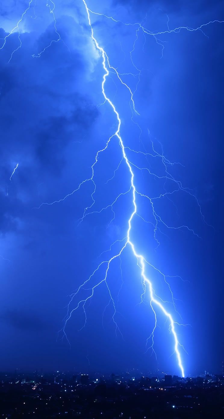 Lightning Iphone Hd Wallpapers