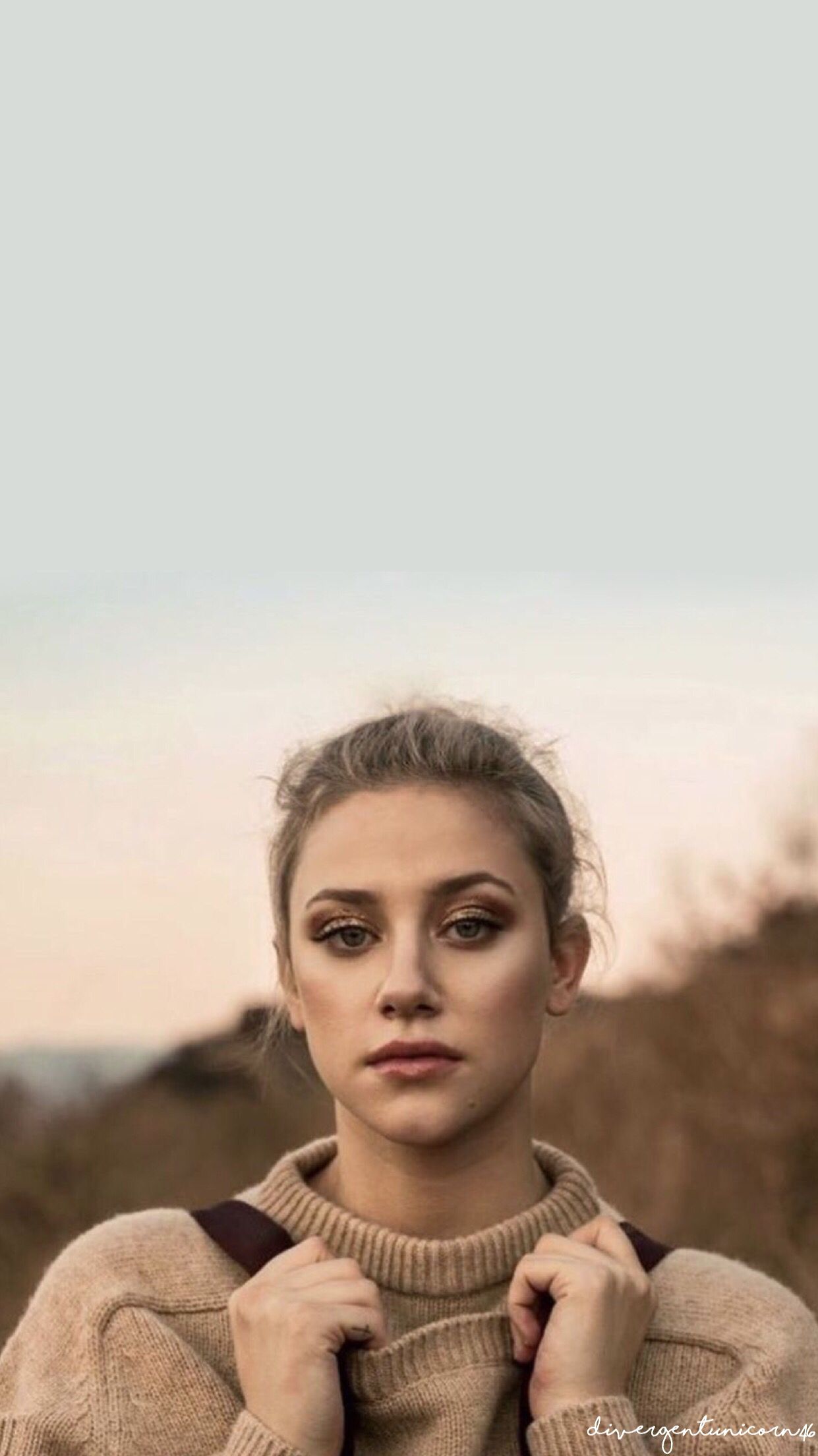 Lili Reinhart 2017 Wallpapers