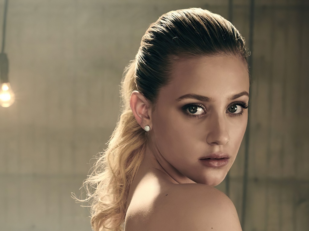 Lili Reinhart 2017 Wallpapers