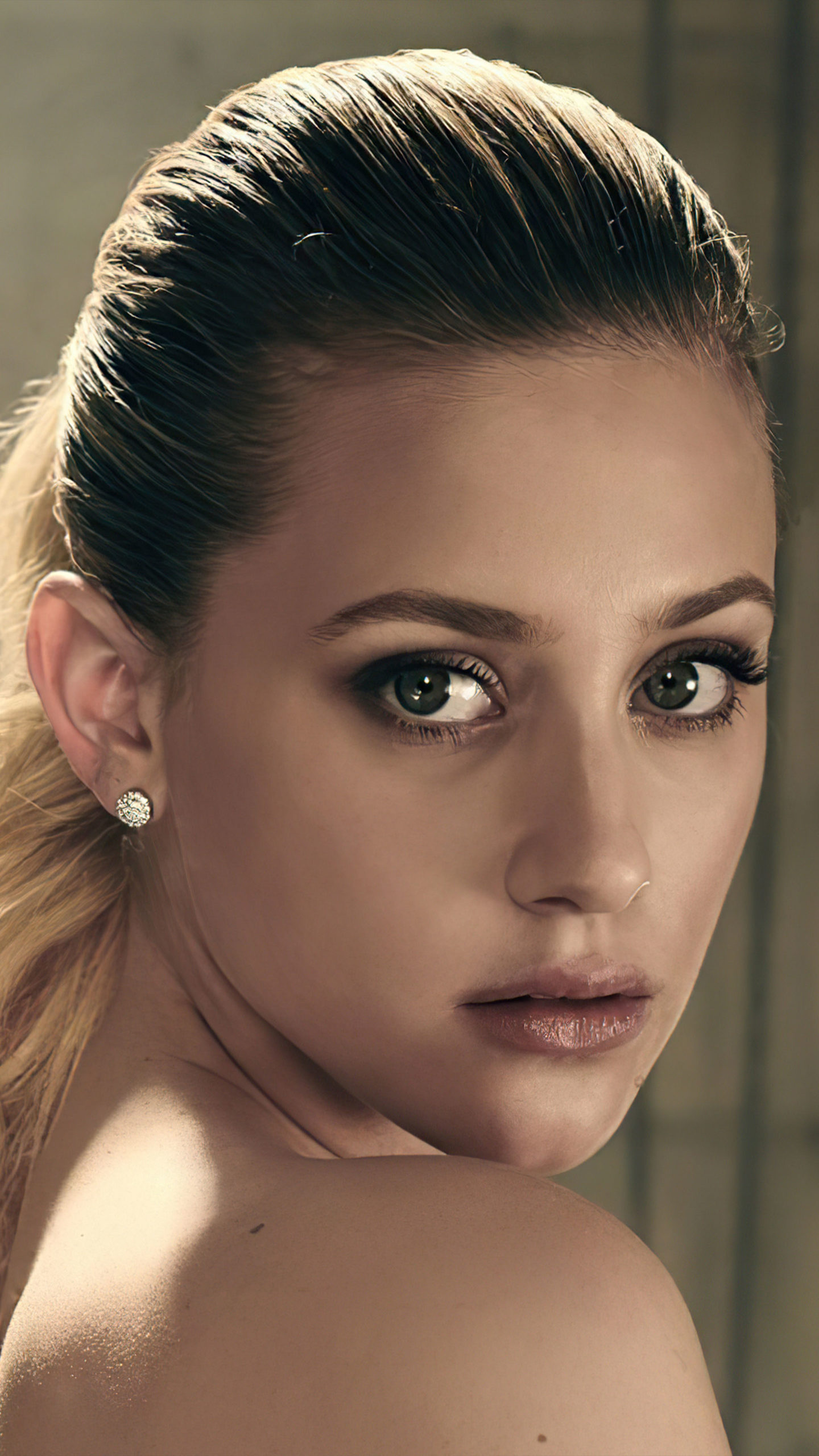 Lili Reinhart 2020 Wallpapers