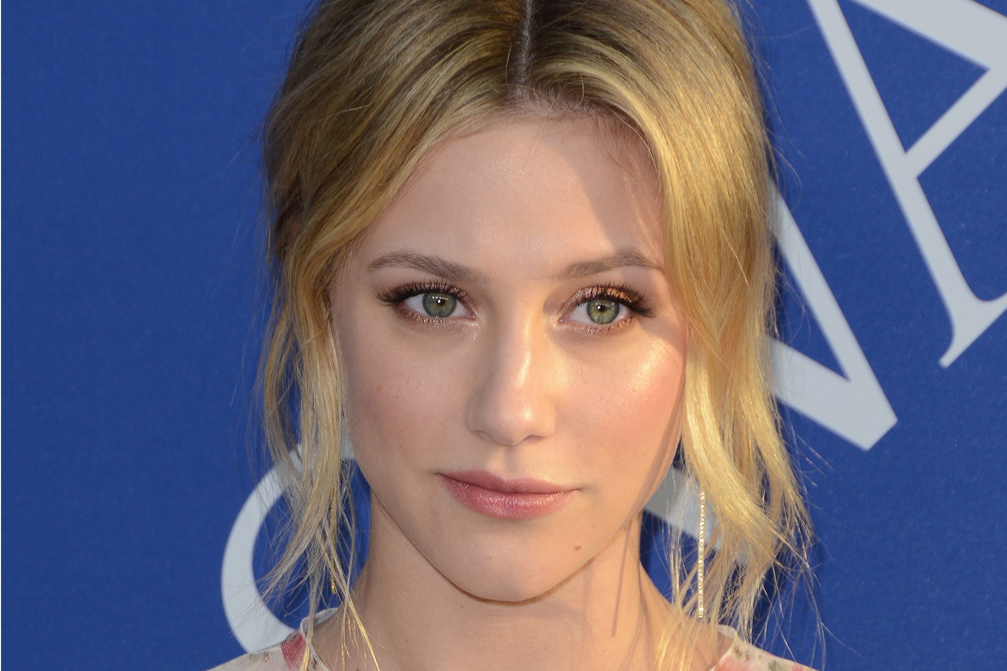 Lili Reinhart Actress 2020 Wallpapers