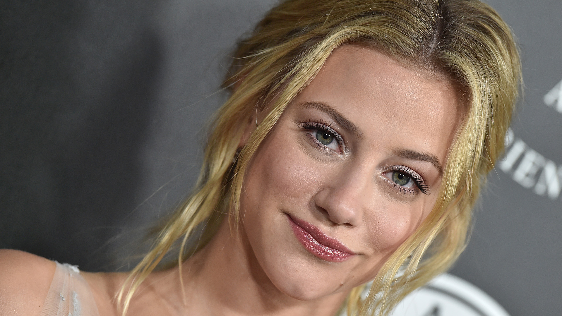 Lili Reinhart Face Wallpapers