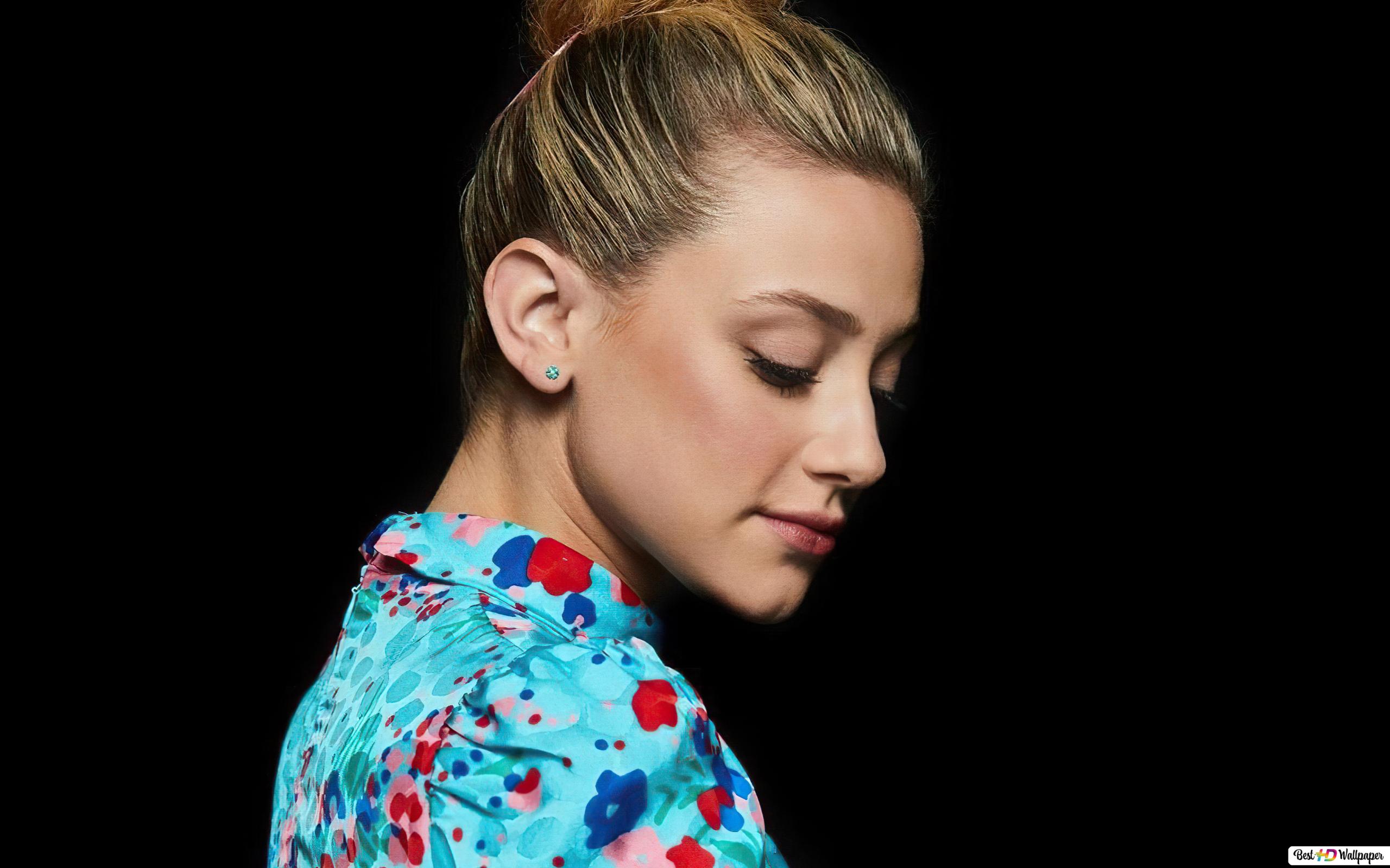 Lili Reinhart New Actress 2021 Wallpapers