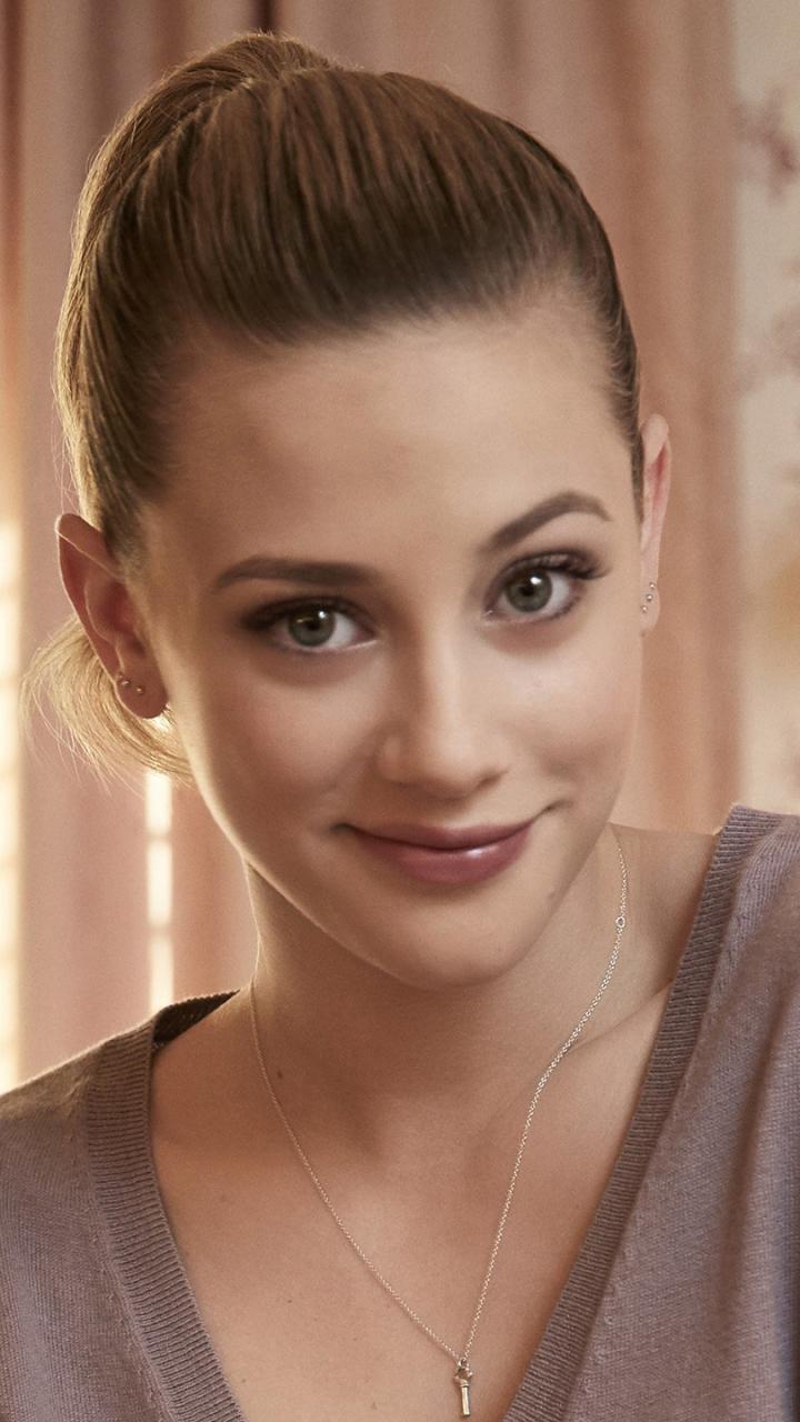 Lili Reinhart New Wallpapers