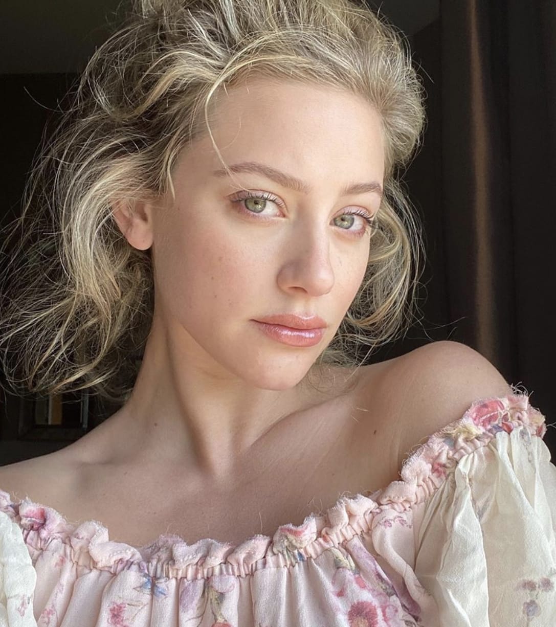 Lili Reinhart The Breakup Collection 2018 Wallpapers