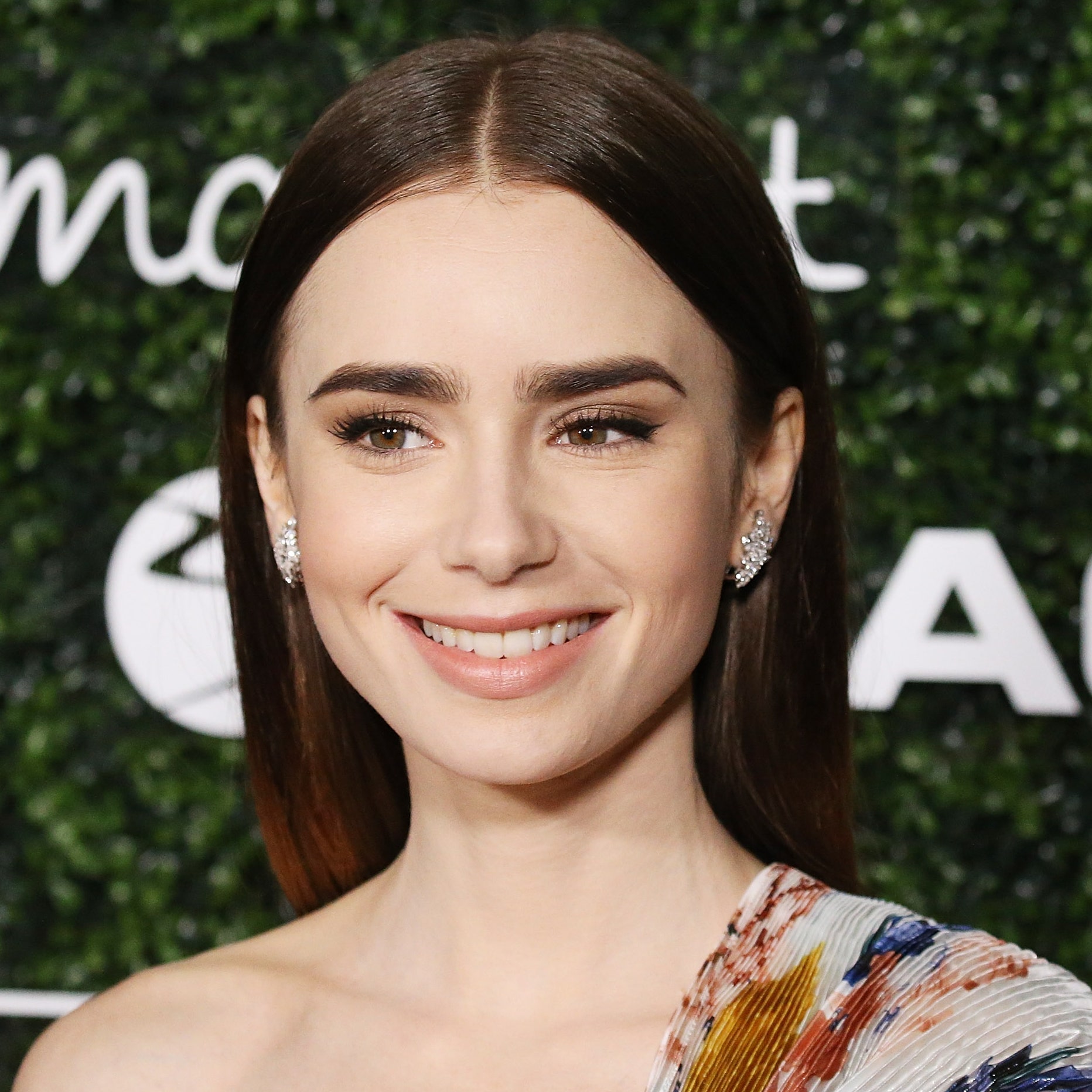 Lily Collins 2017 Wallpapers