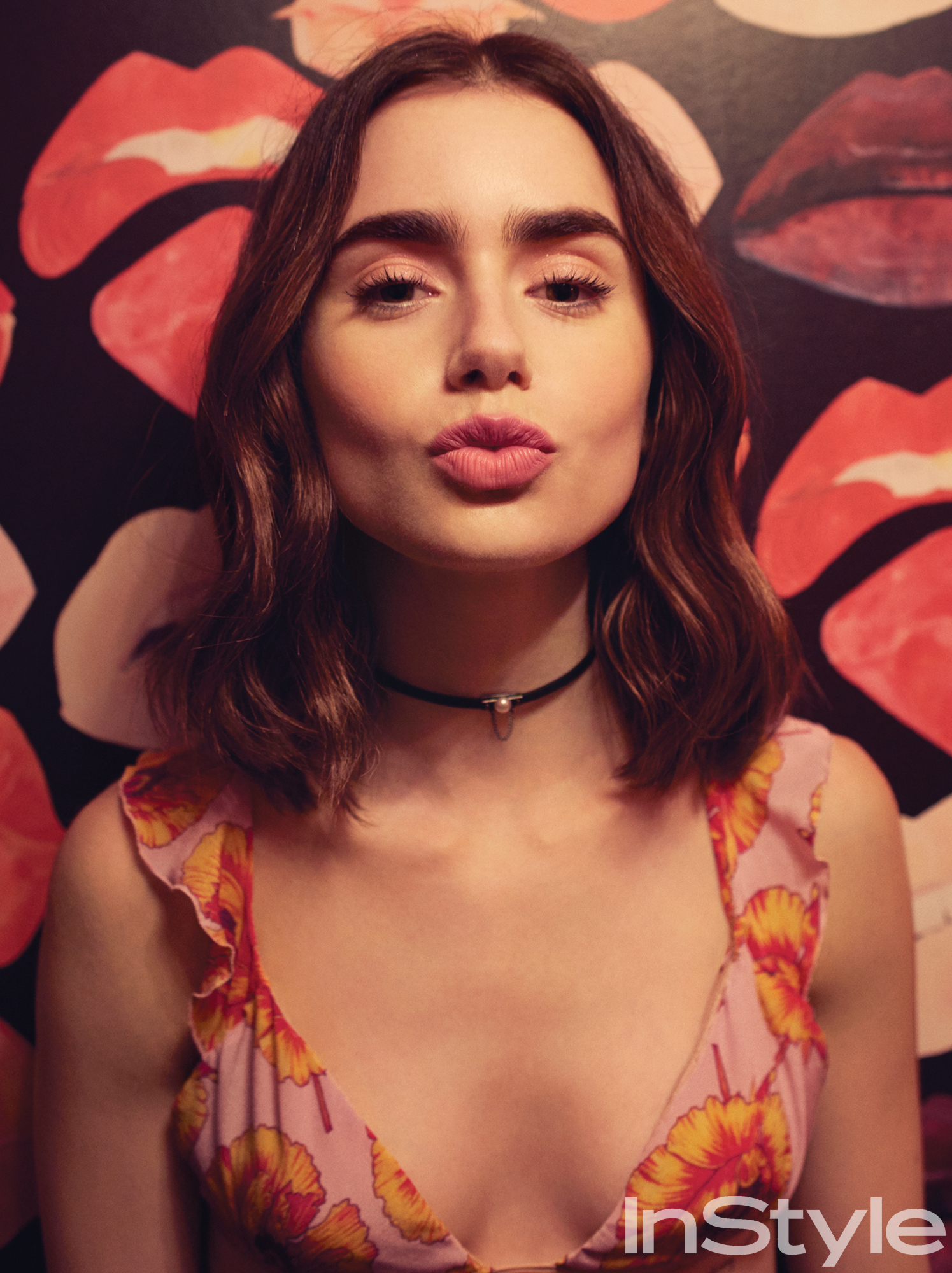 Lily Collins 2017 Wallpapers