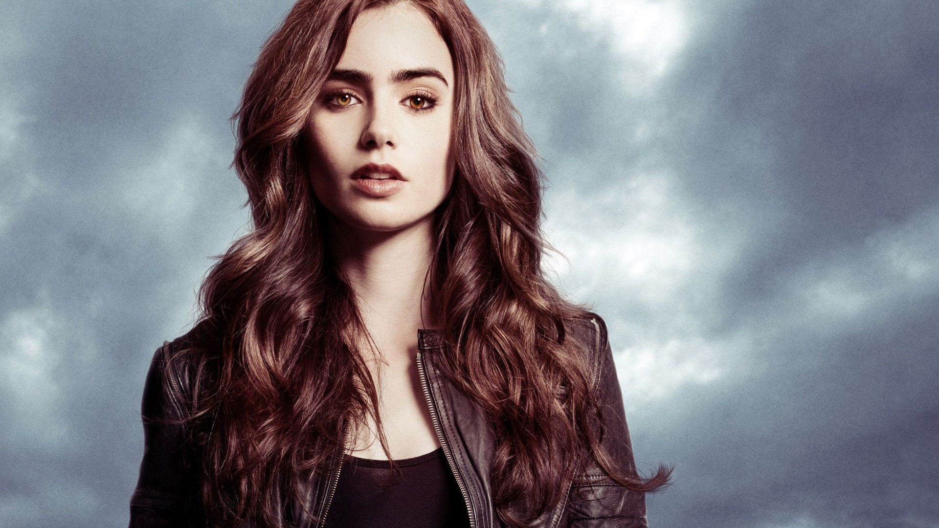 Lily Collins 2018 Wallpapers