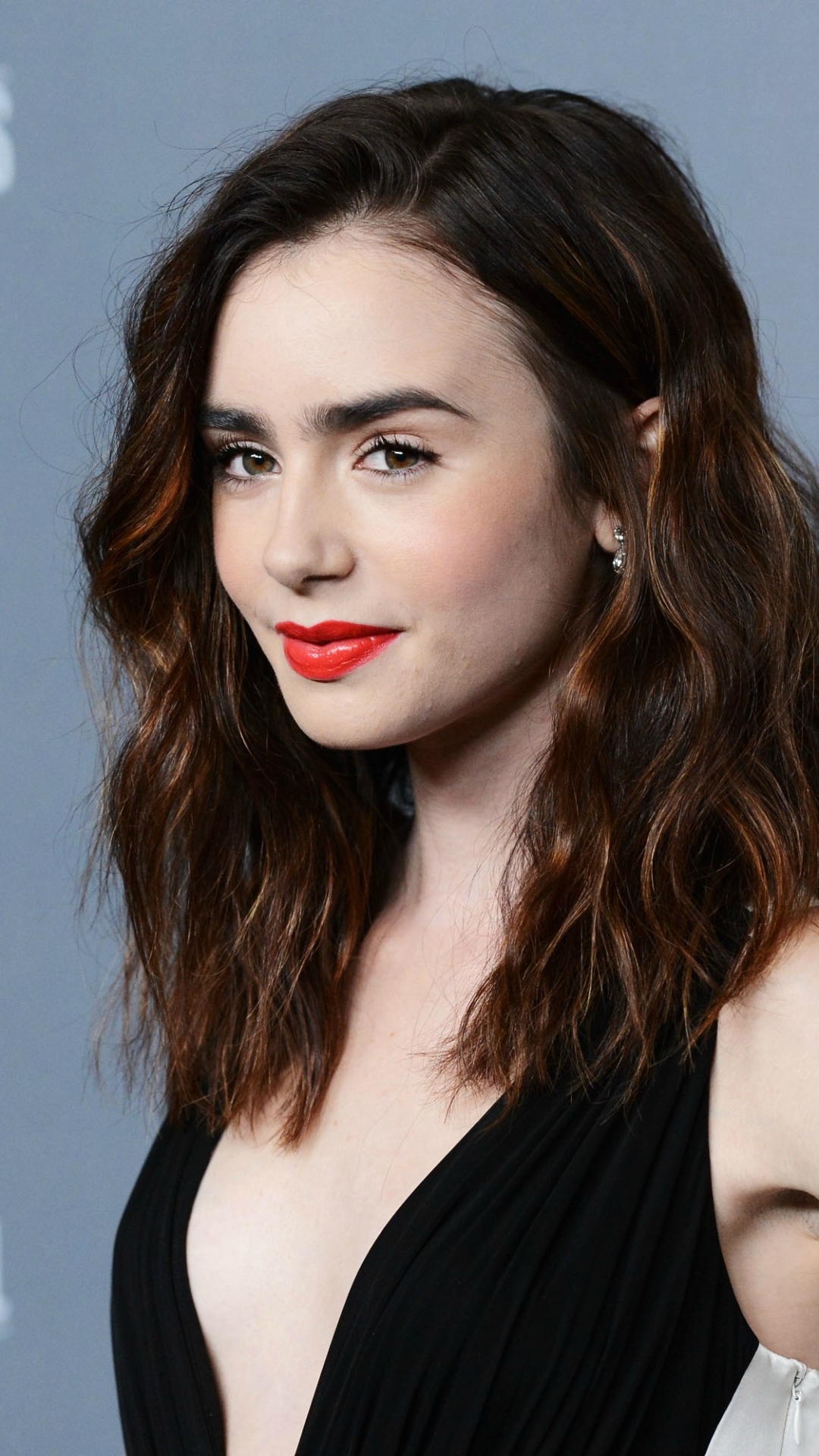 Lily Collins Actress Wallpapers