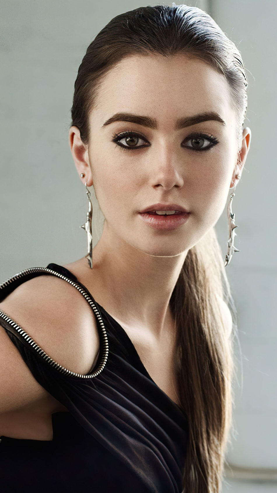 Lily Collins Actress Wallpapers