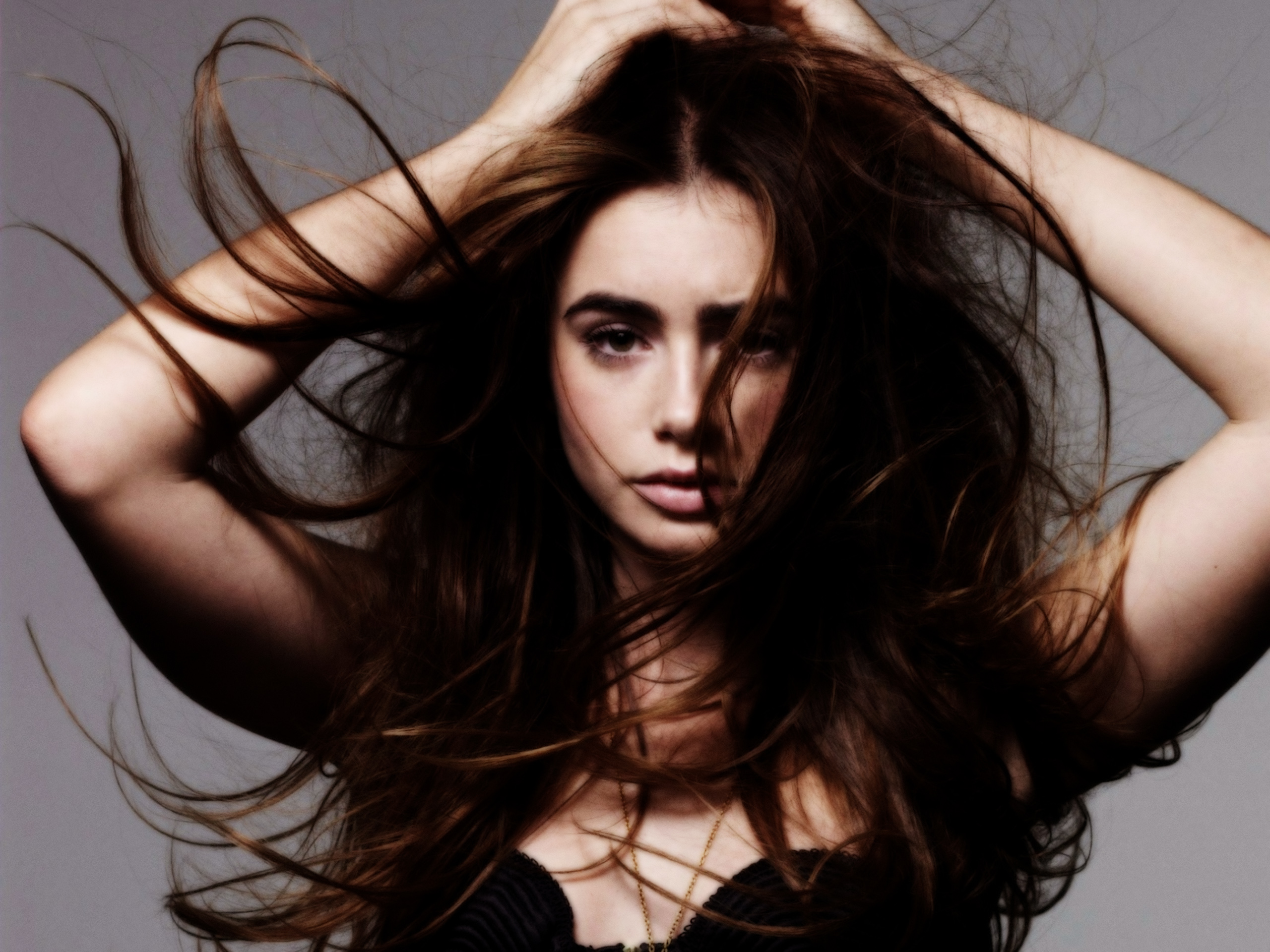 Lily Collins Actress Wallpapers