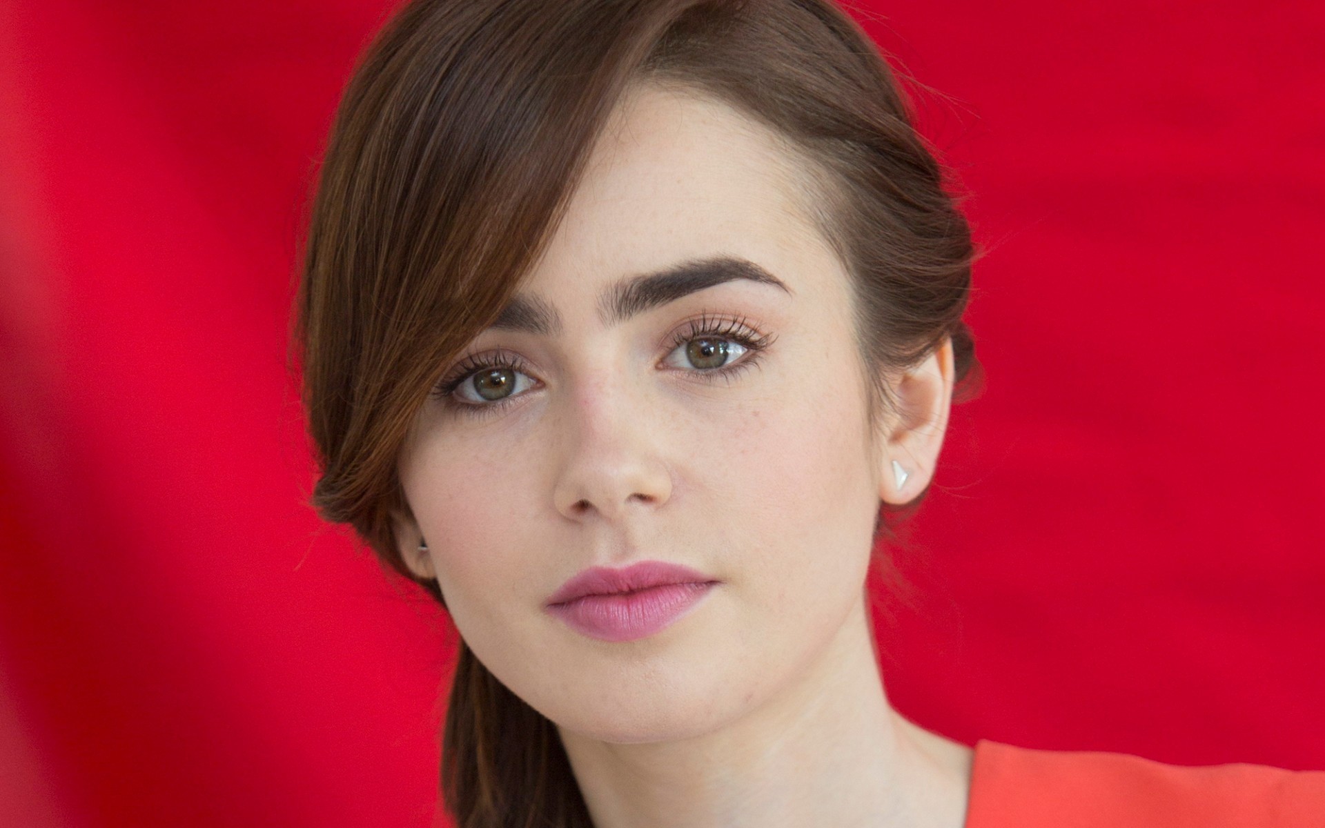 Lily Collins Red HD Wallpapers