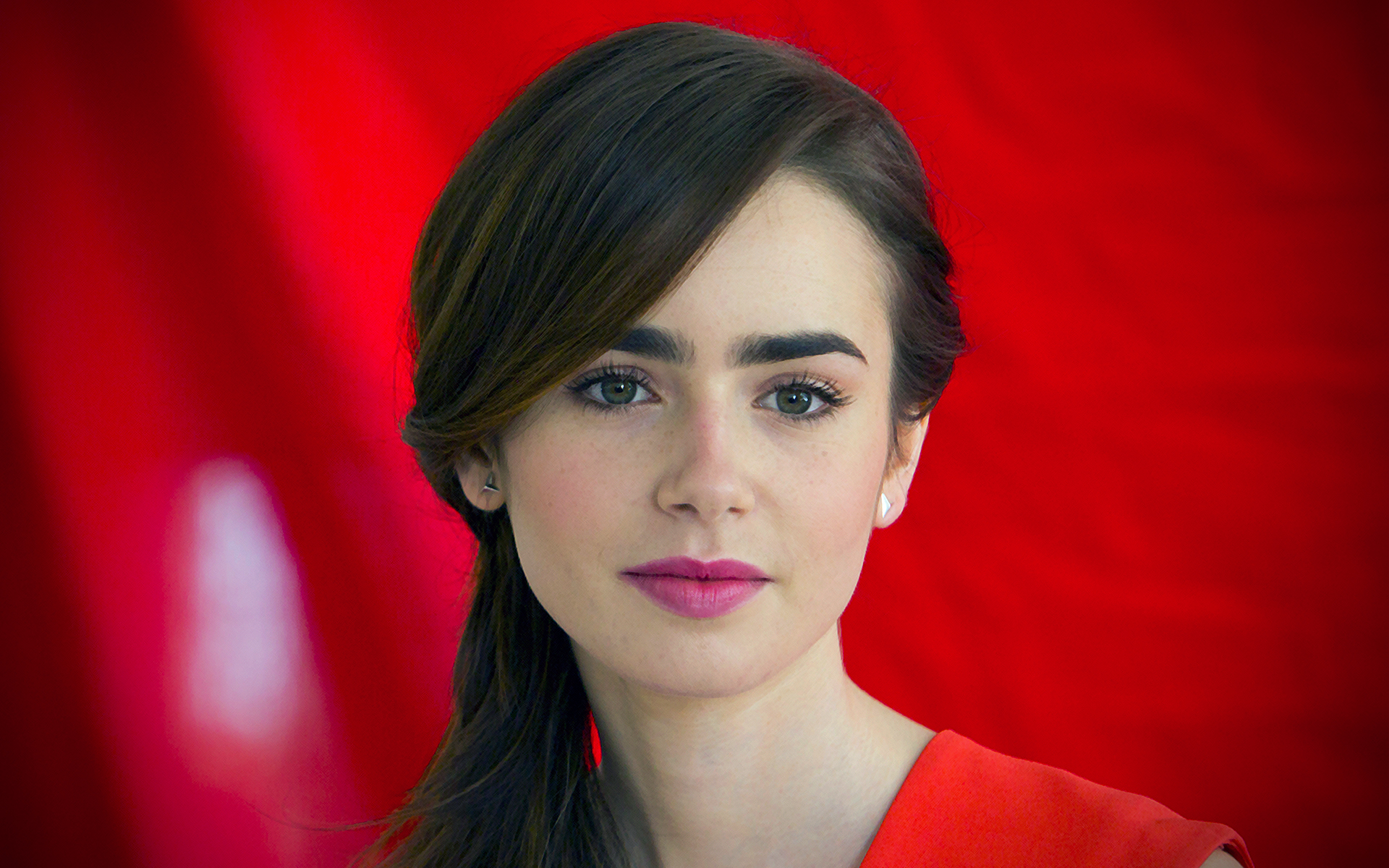 Lily Collins Red HD Wallpapers