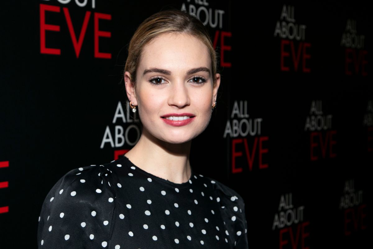 Lily James Hot Wallpapers