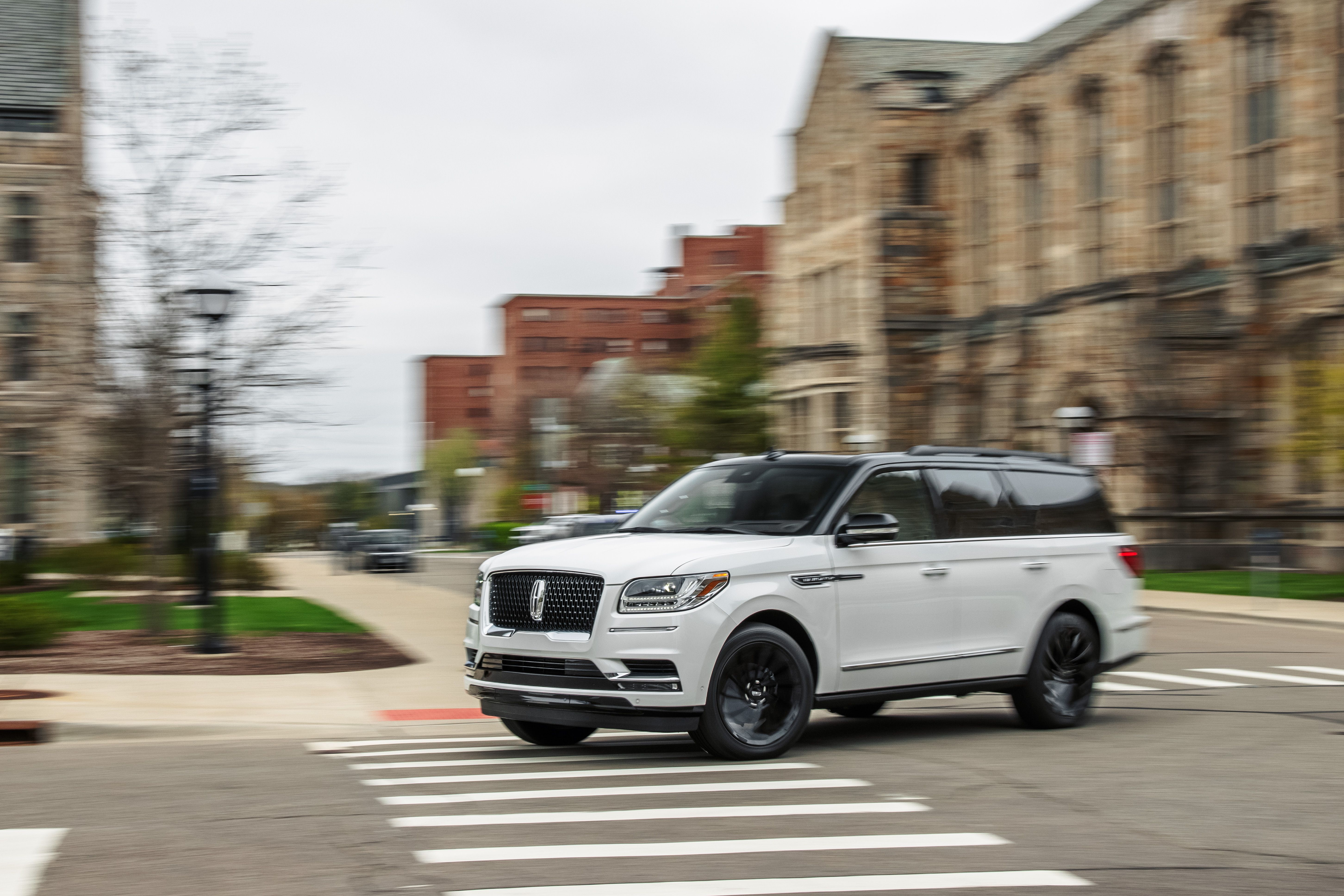 Lincoln Aviator Black Label Wallpapers