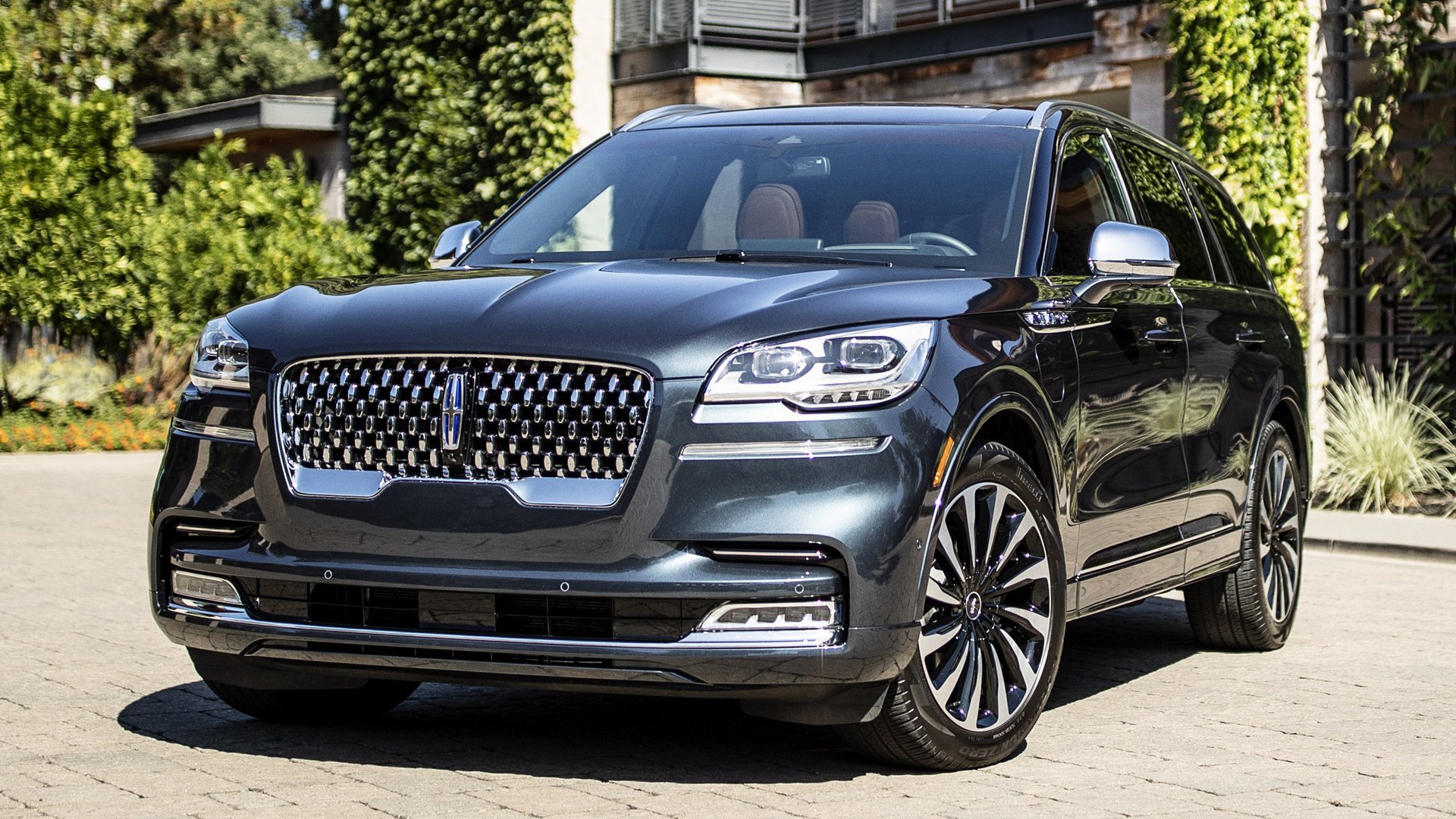 Lincoln Aviator Grand Touring Wallpapers