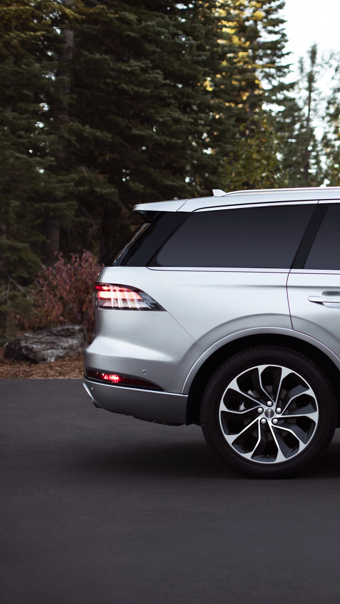 Lincoln Aviator Grand Touring Wallpapers